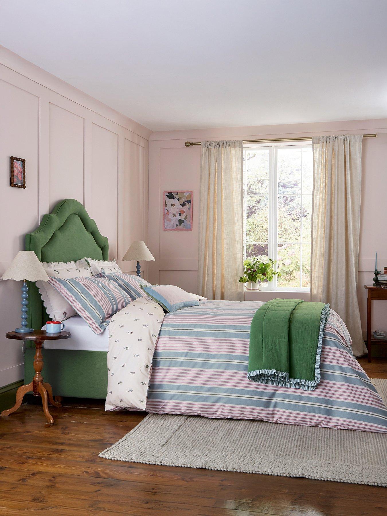 Image 4 of 4 of Joules Come Rain Or Shine Embriodered 100% Cotton Oxford Pillowcase Pairs Multi