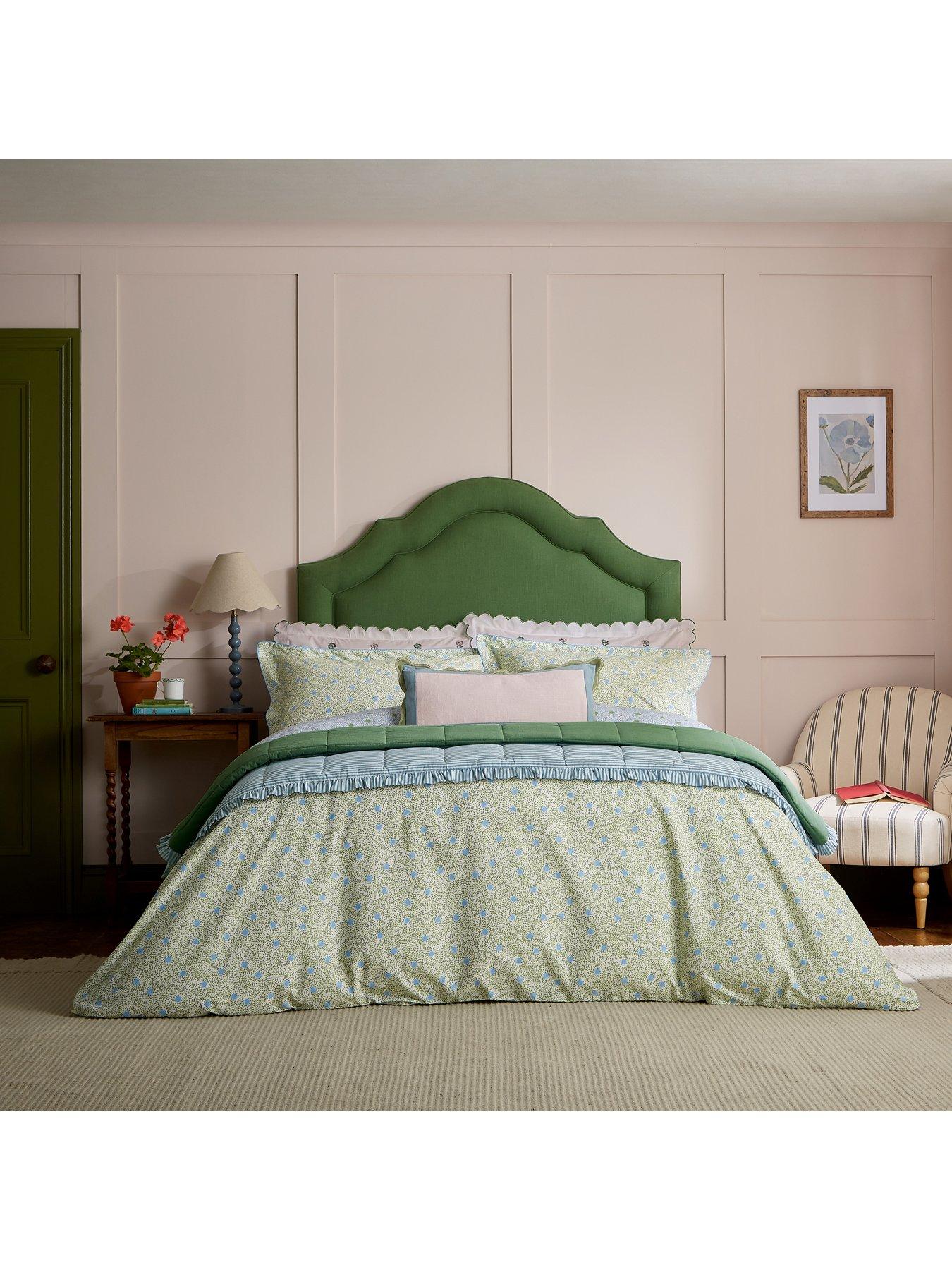 Image 4 of 5 of Joules Trailing Ditsy Duvet Cover Set Green