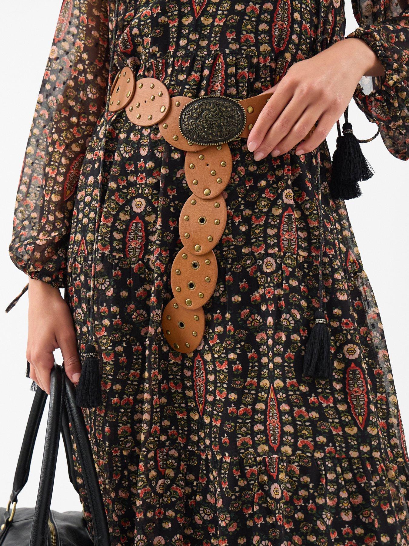 Image 2 of 3 of Accessorize Western Buckle Oval Disc Belt - Brown