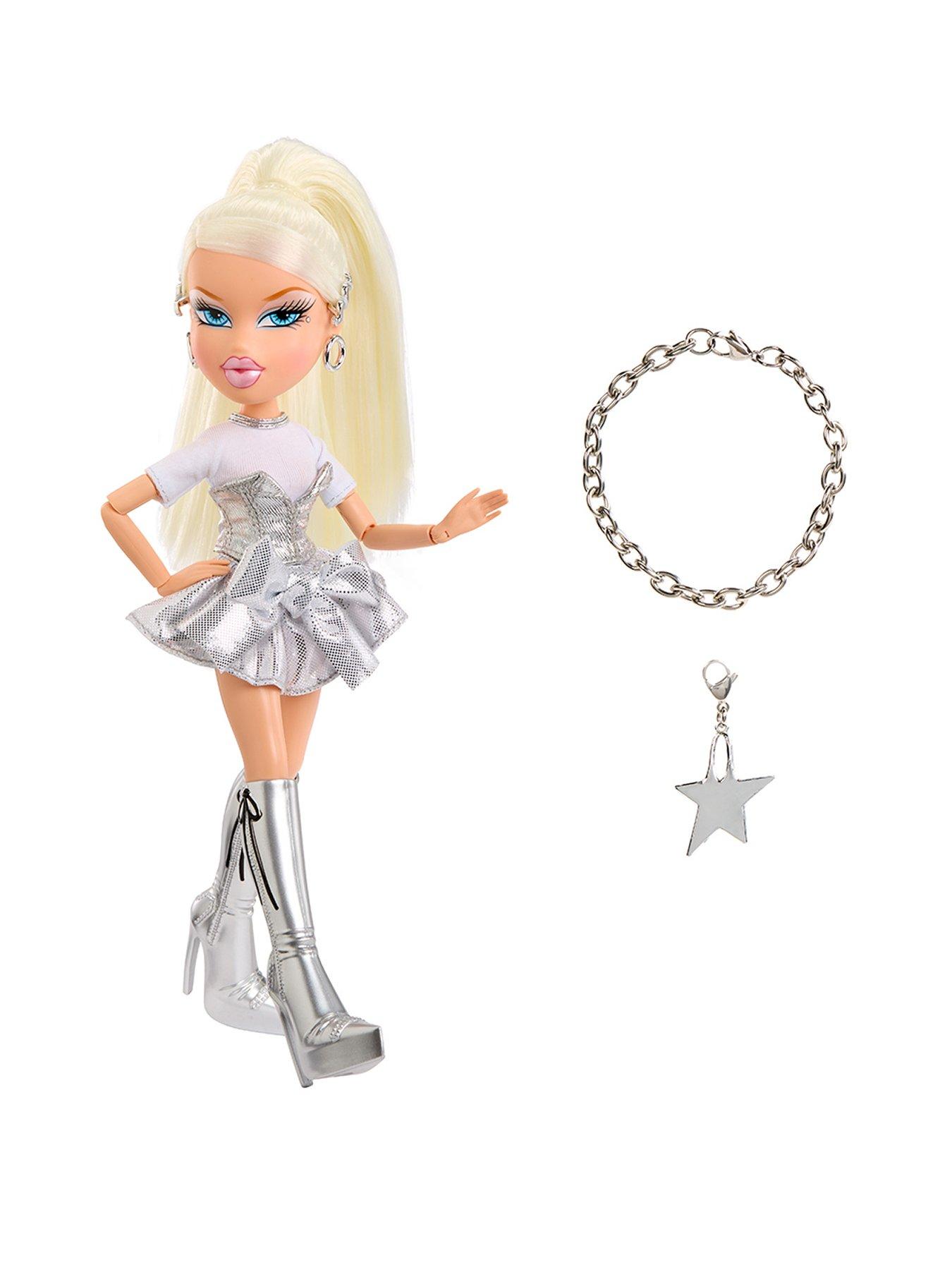 Bratz Charmz Doll - Cloe