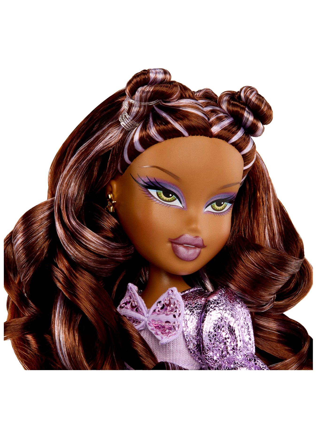 Image 2 of 7 of Bratz Pop Starz Doll - Sasha