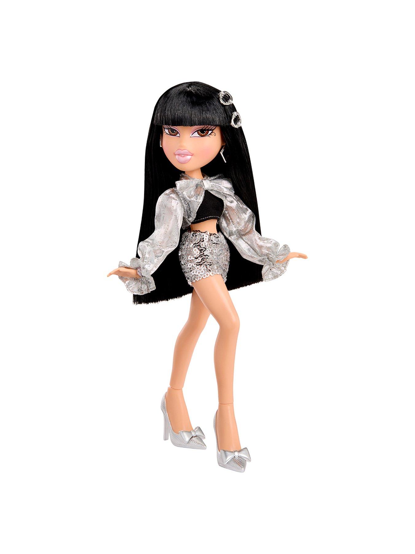 Image 3 of 7 of Bratz Charmz Doll - Jade