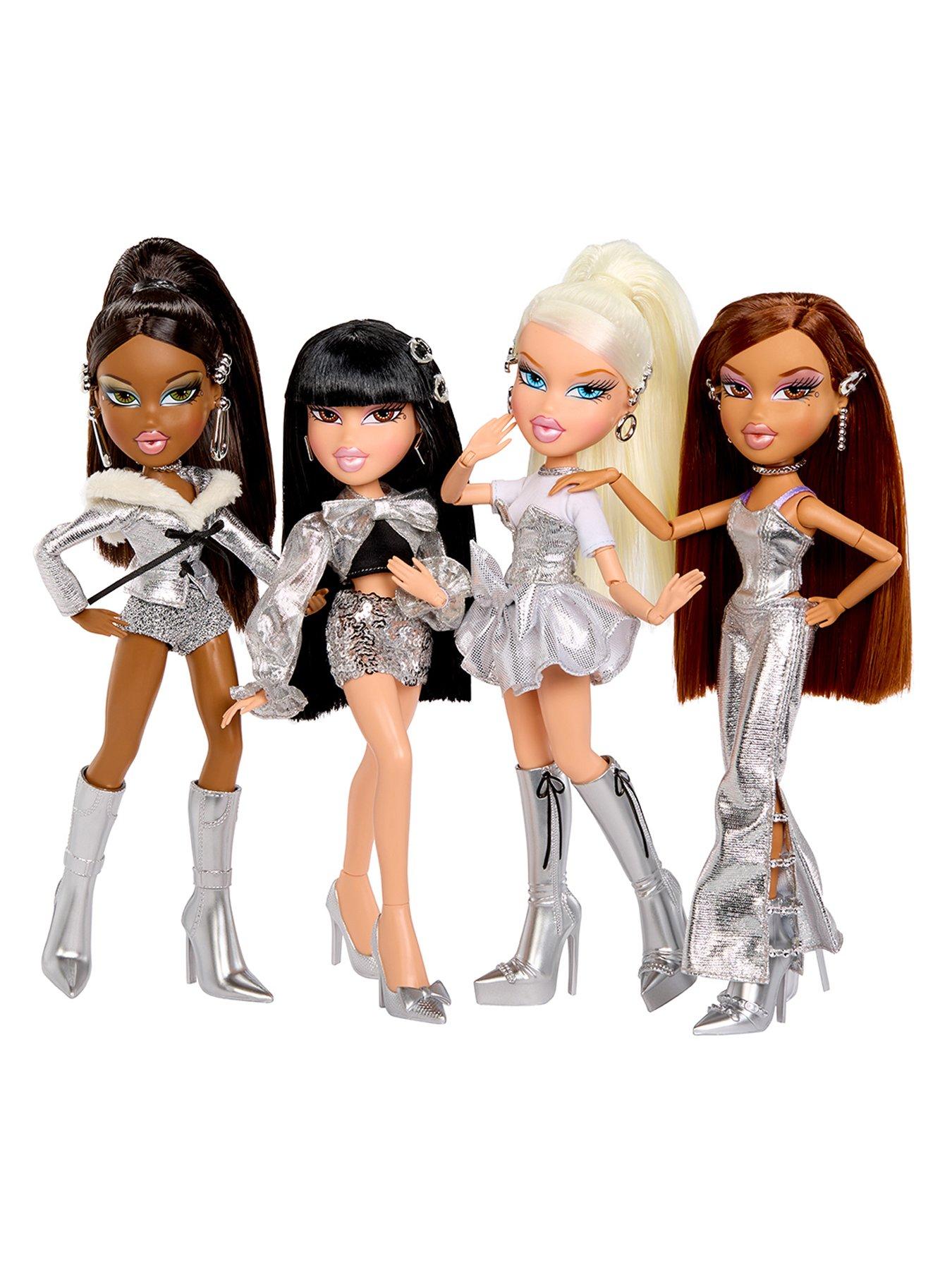 Image 6 of 7 of Bratz Charmz Doll - Jade
