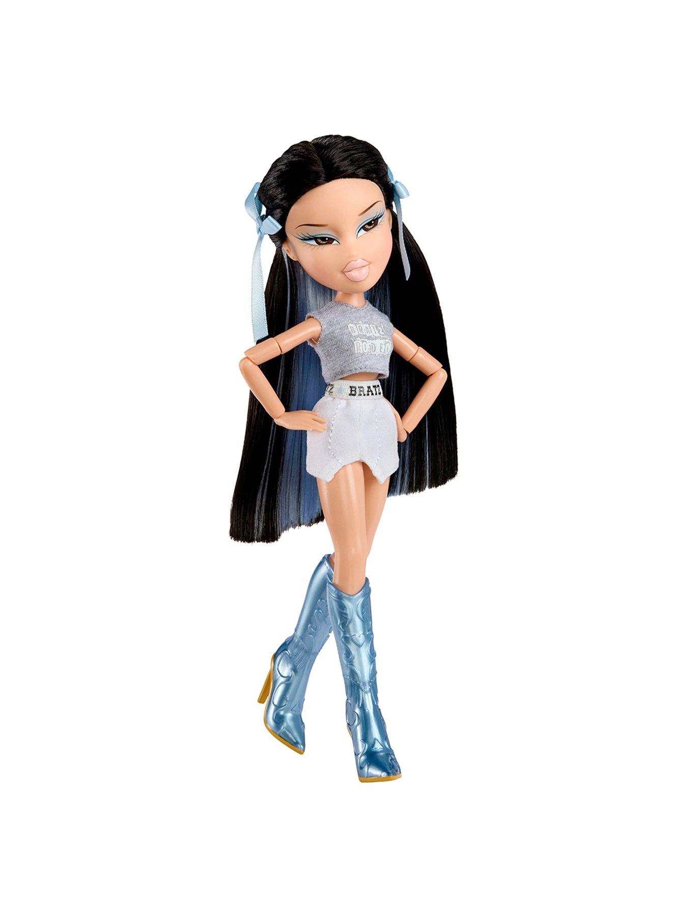 Image 3 of 7 of Bratz Pop Starz Doll - Jade