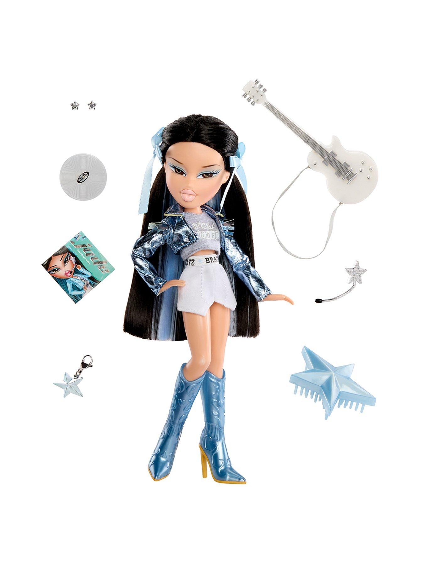 Image 5 of 7 of Bratz Pop Starz Doll - Jade