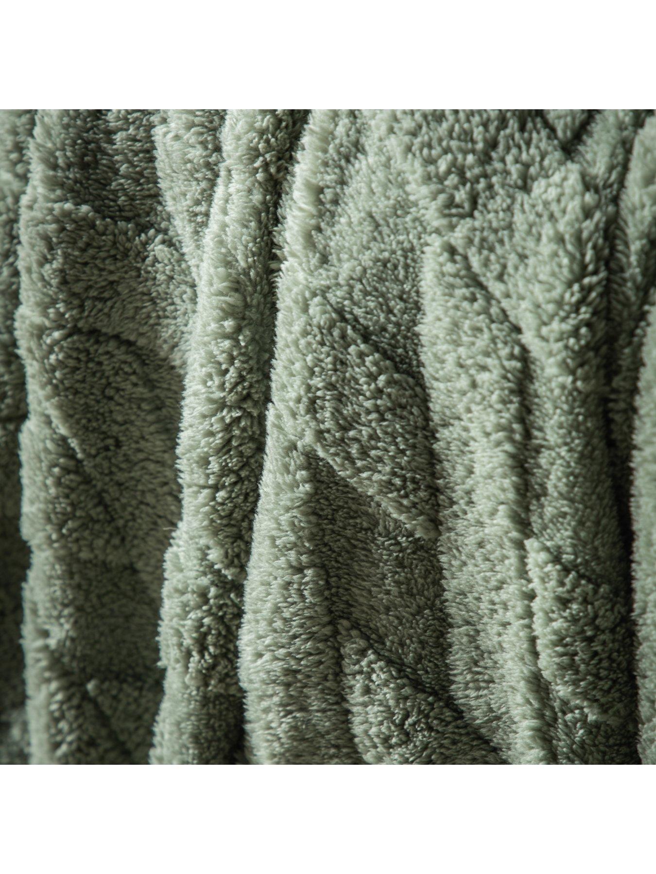 Image 3 of 3 of Gallery Direct Textures Cross Knit Aspen Green 130x170cm
