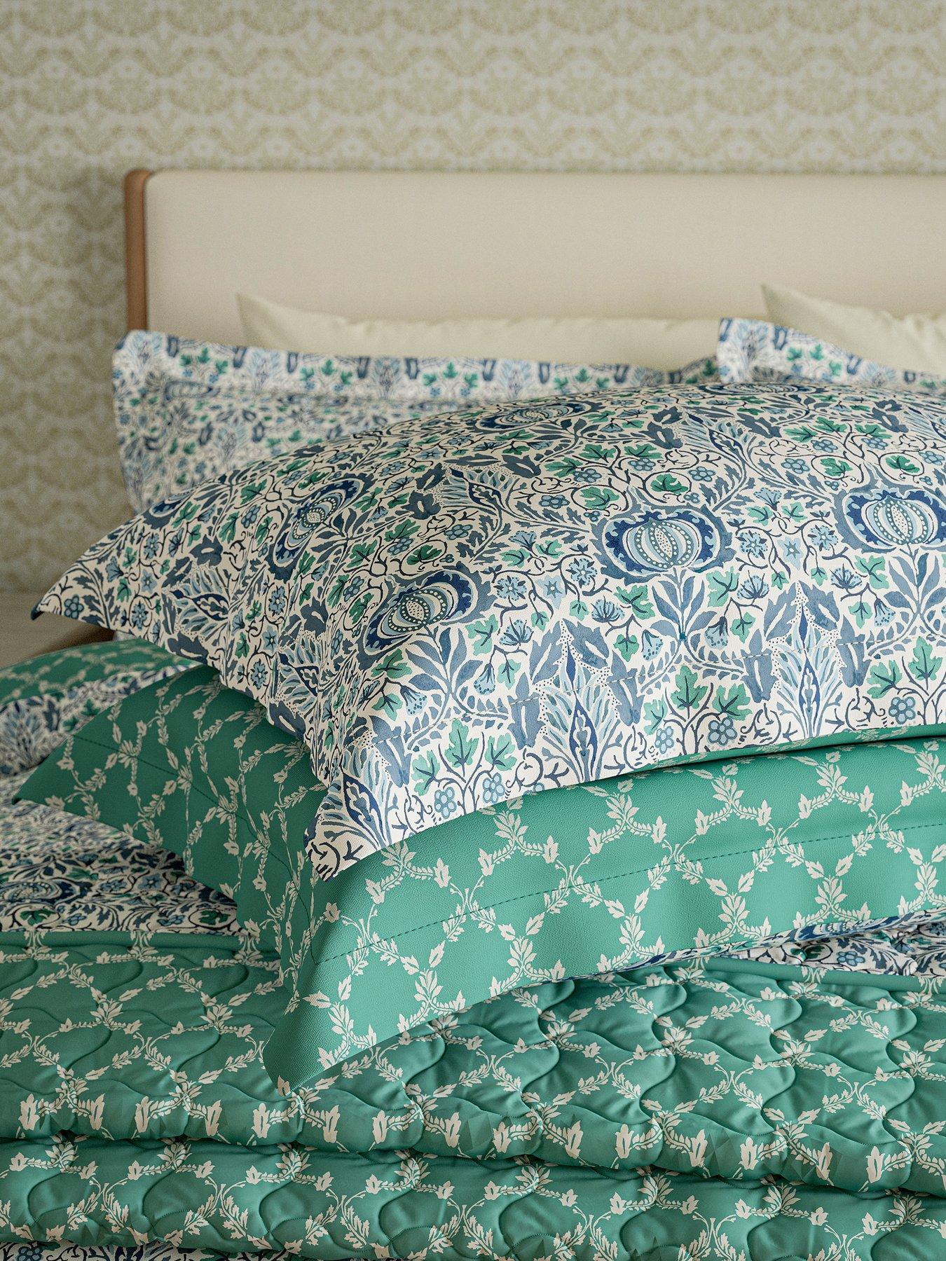 Image 4 of 4 of Morris & Co Little Chintz Cover Set Blue