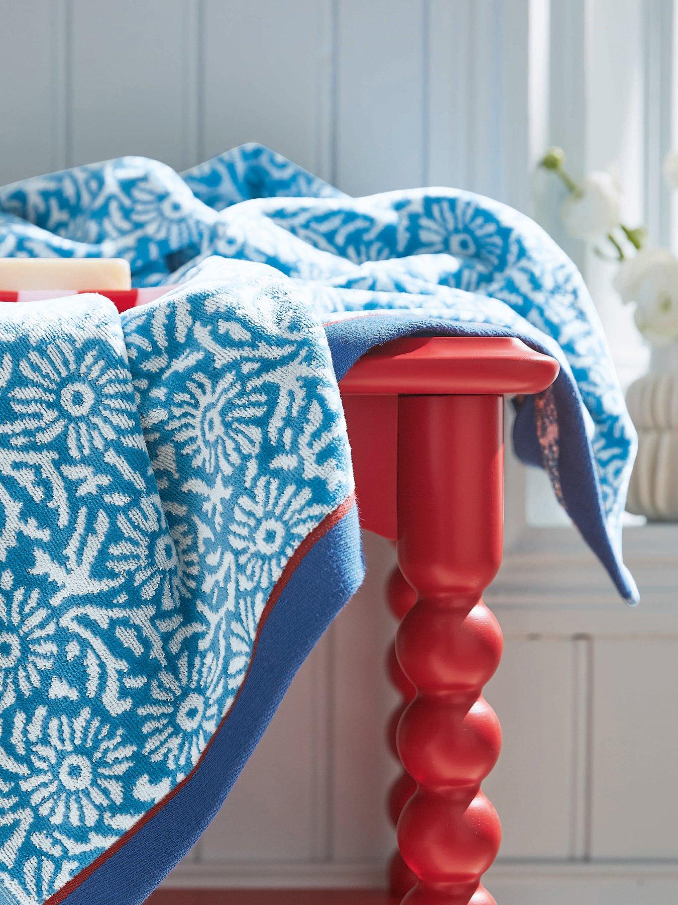 Land & Shore Aster Towel Collection Blue/Red