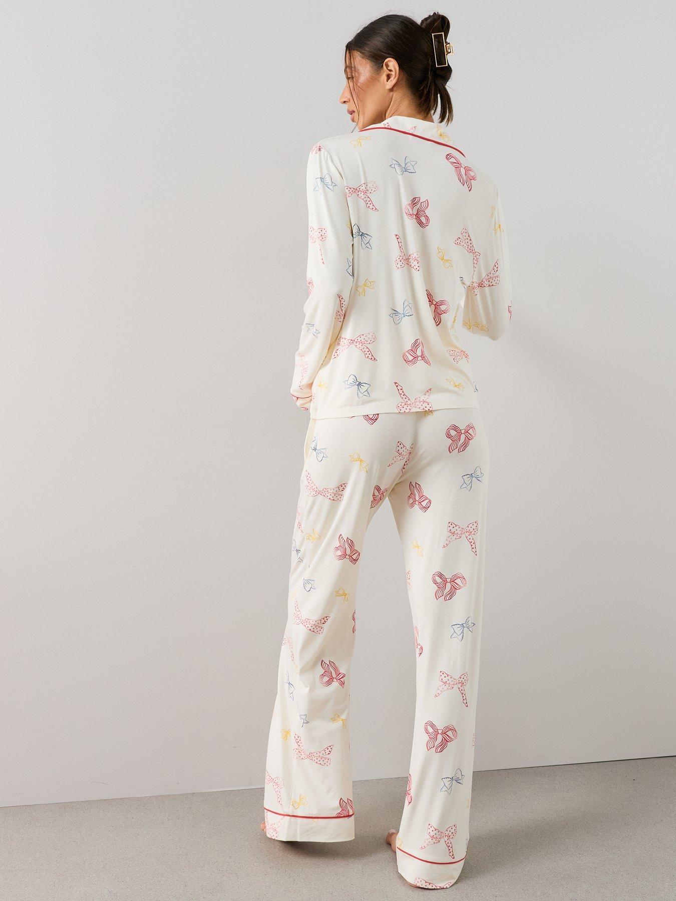 Image 2 of 7 of The Very Collection Jersey Revere Bow Print Pyjama Set - Cream