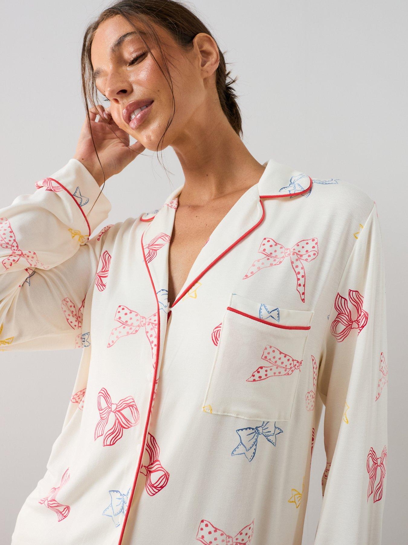 Image 5 of 7 of The Very Collection Jersey Revere Bow Print Pyjama Set - Cream