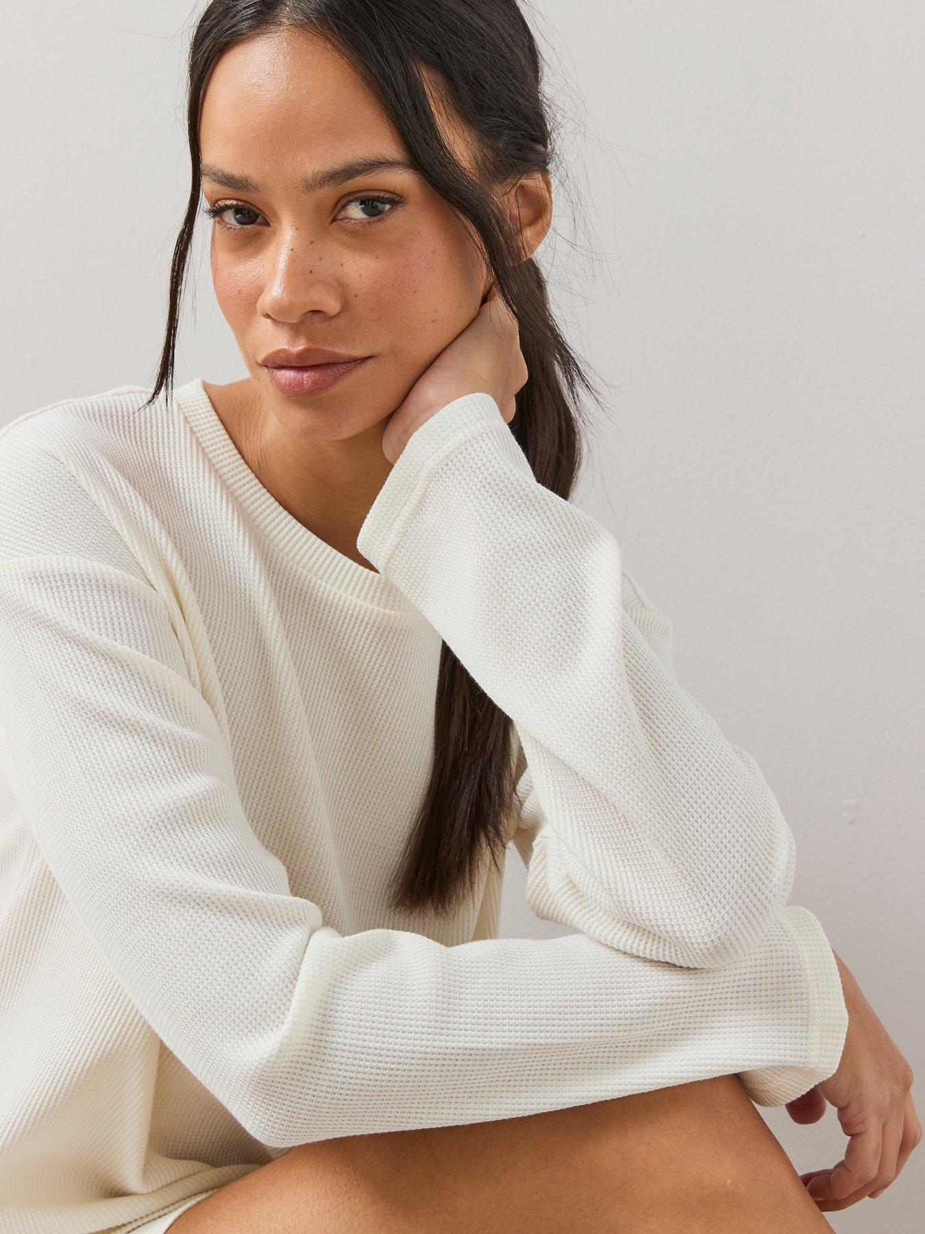 Image 6 of 7 of The Very Collection Waffle Pyjama Set - Cream
