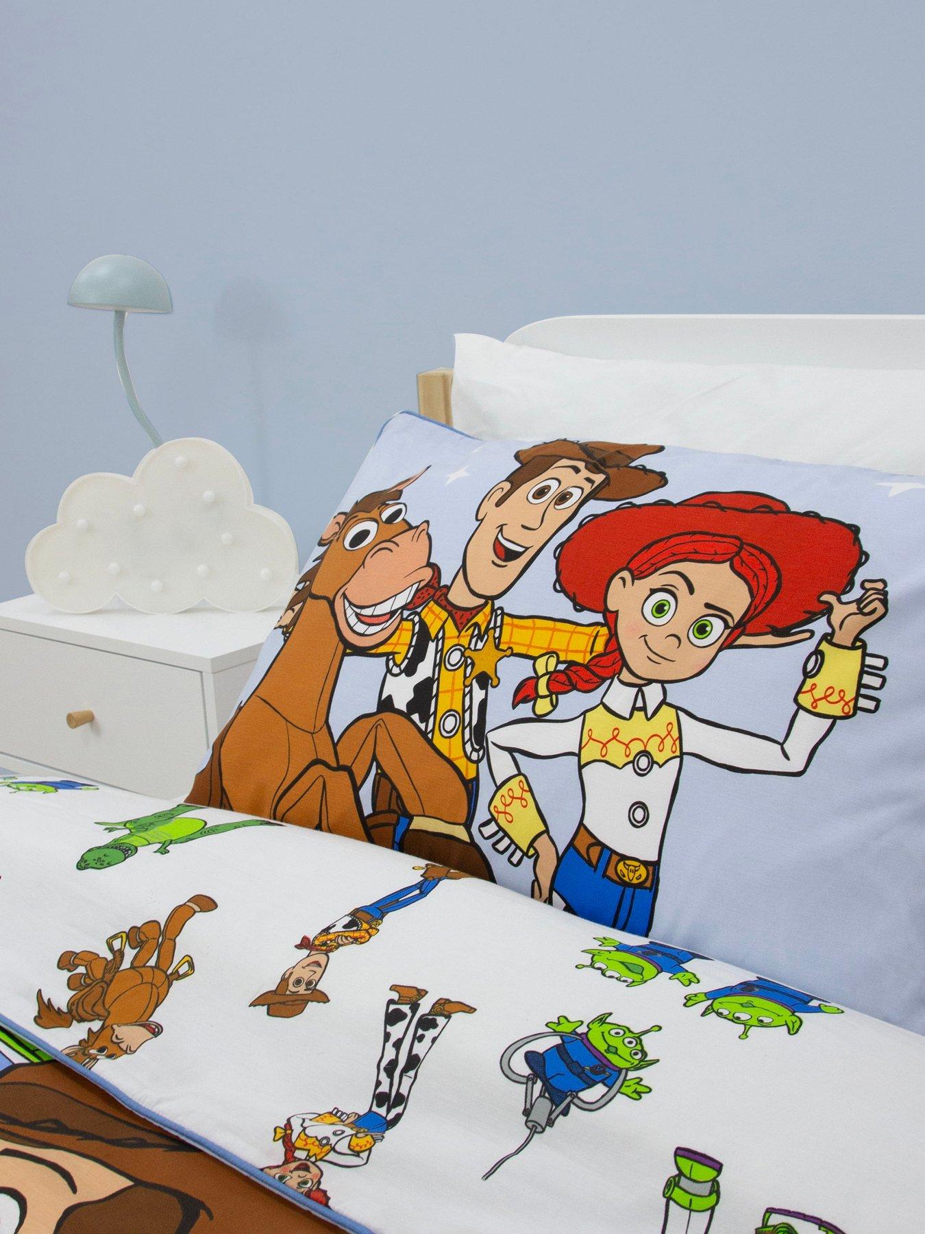 Image 3 of 5 of Toy Story Explore Panel Duvet- Single
