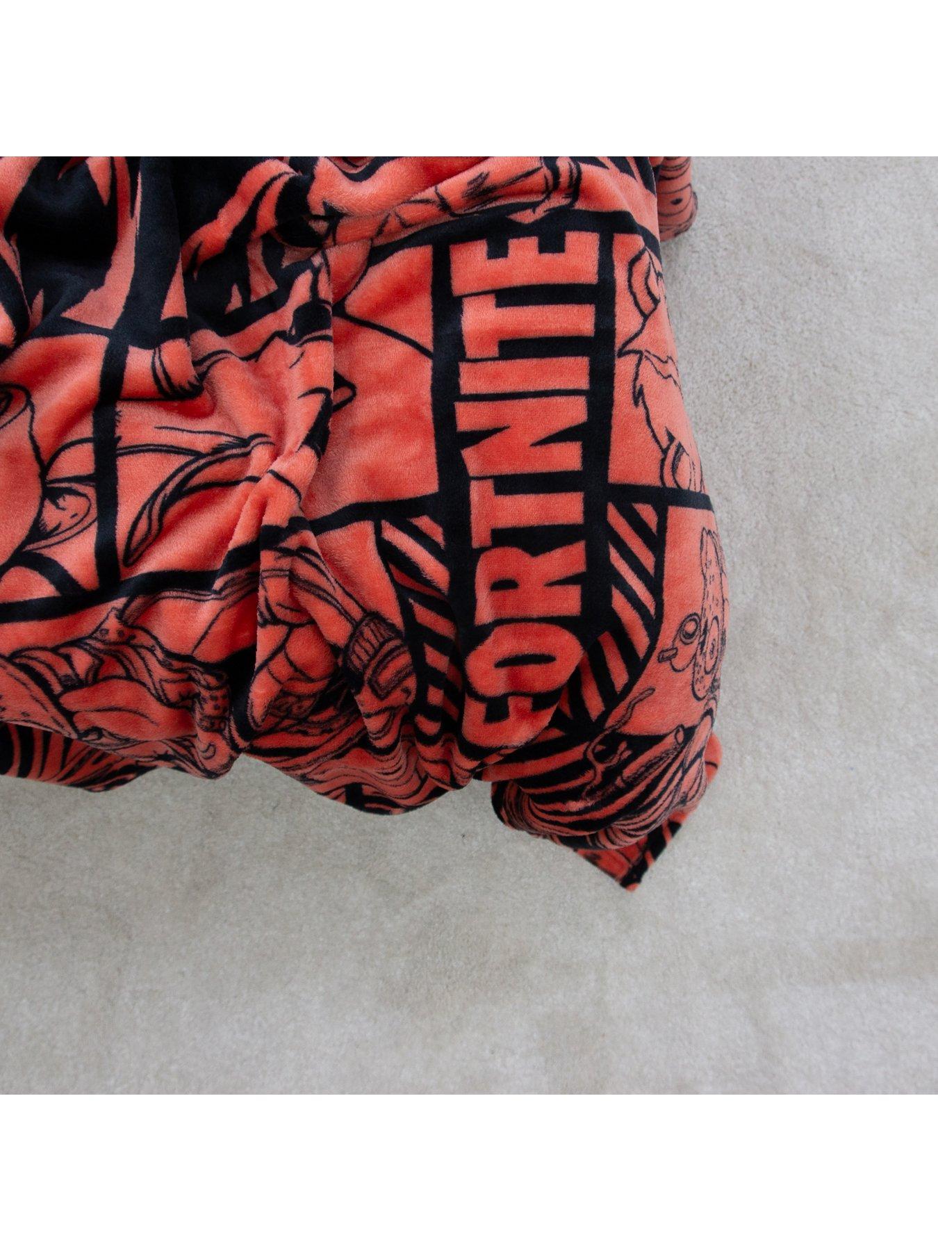 Image 3 of 5 of Fortnite Clutch Rotary Fleece Blanket