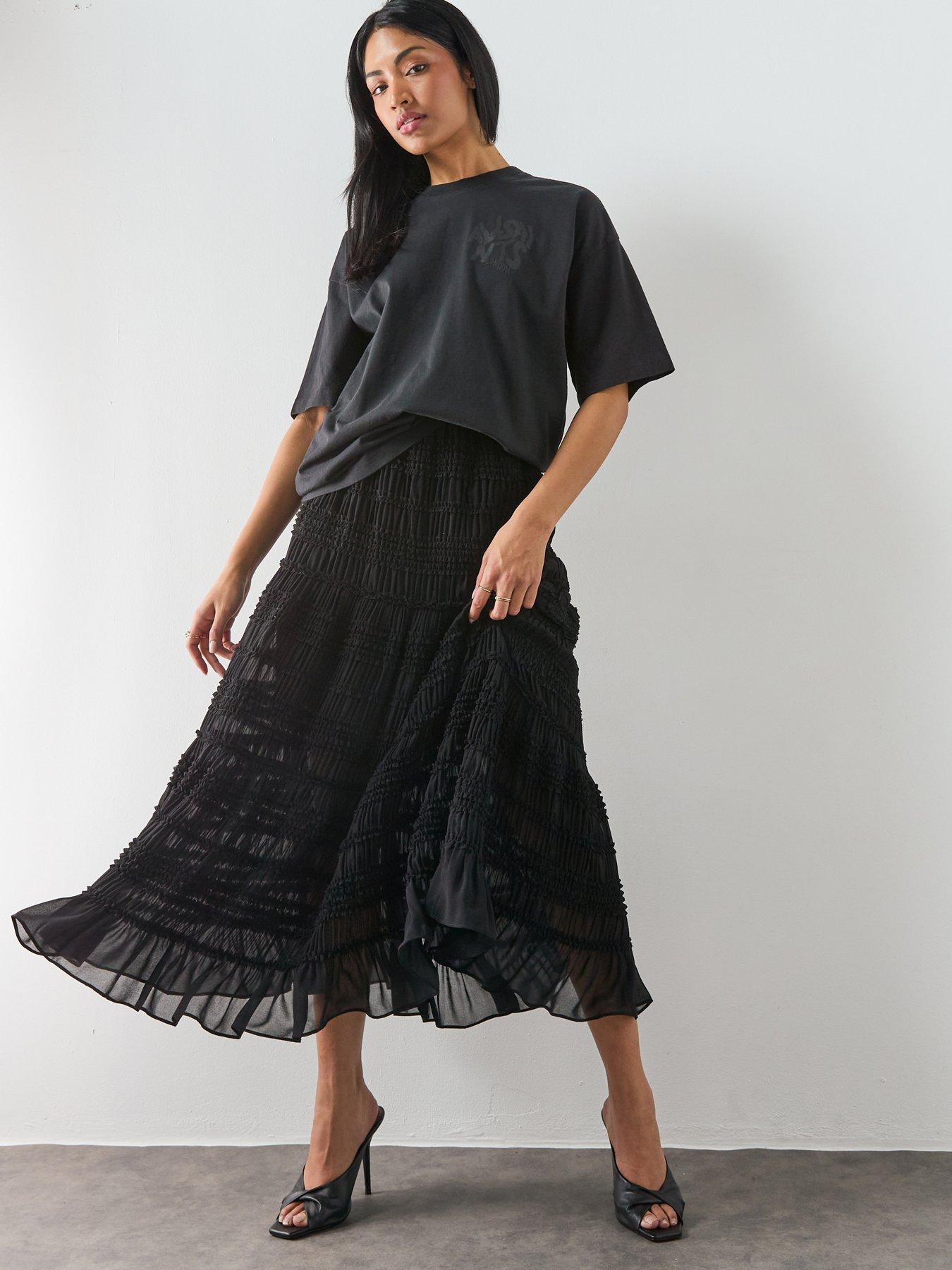 Image 3 of 6 of AllSaints Orlando Etta Tee (Non-Tonal) - Black