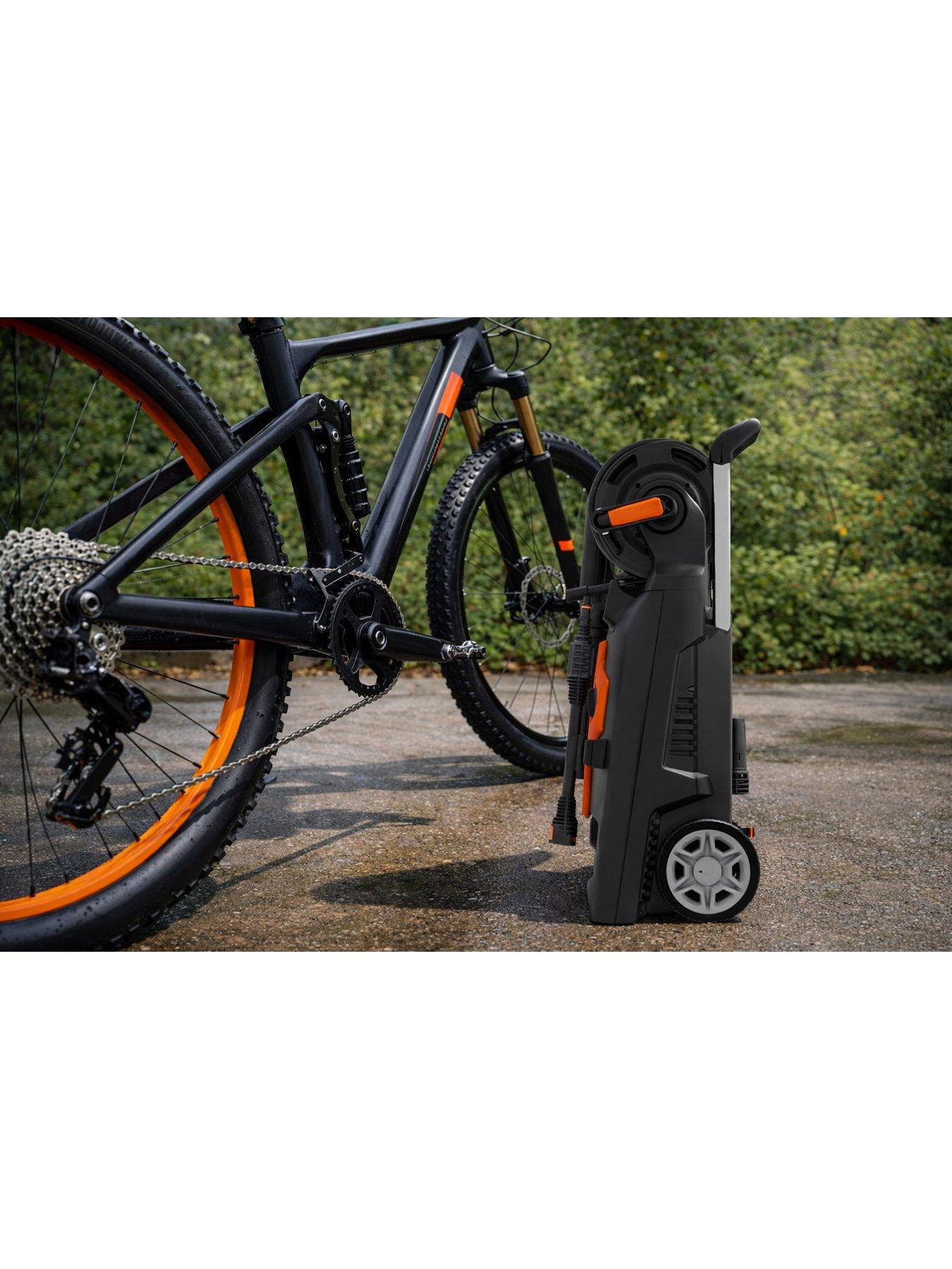 Image 6 of 7 of Yard Force 2800W Dual Pump High Pressure Washer