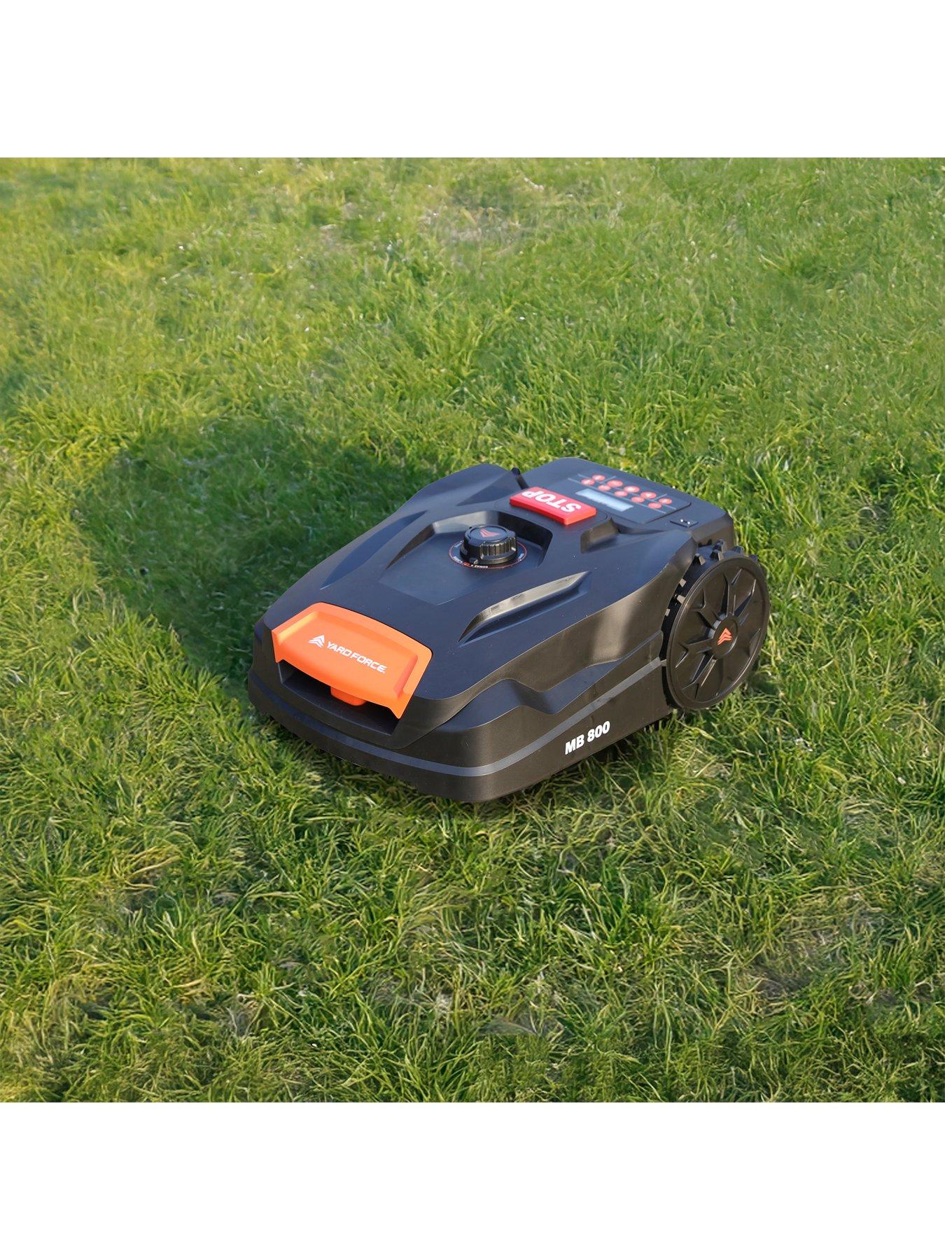 Image 5 of 7 of Yard Force Robotic Lawnmower with App control for gardens up to 800m&sup2;&nbsp;- MB800