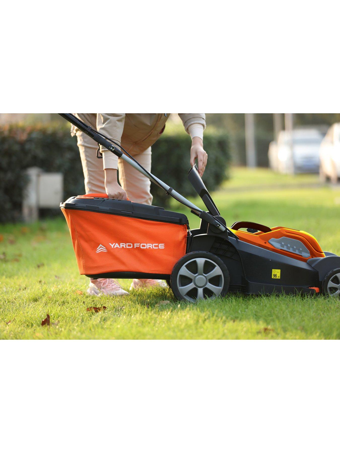 Image 7 of 7 of Yard Force 1800W 44cm Electric Lawnmower