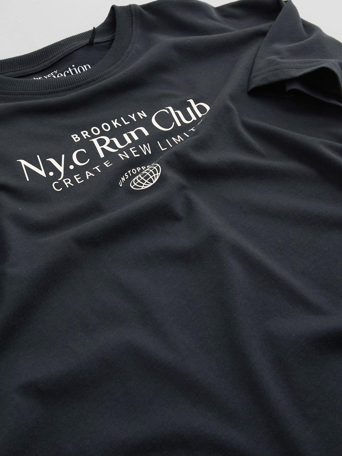 Image 4 of 5 of The Very Collection Boys NYC Run Club T-Shirt &amp; Joggers Set (3-16 years) - Black