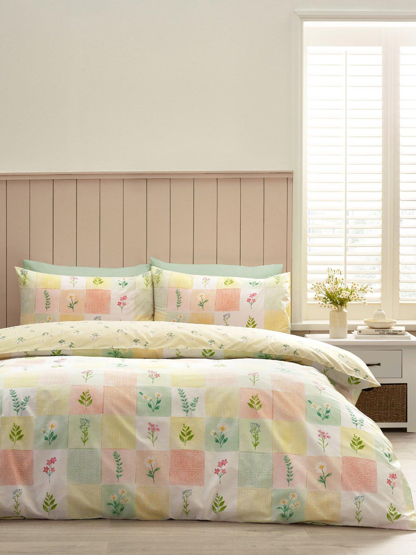 Catherine Lansfield Daisy Patchwork Duvet Set Yellow
