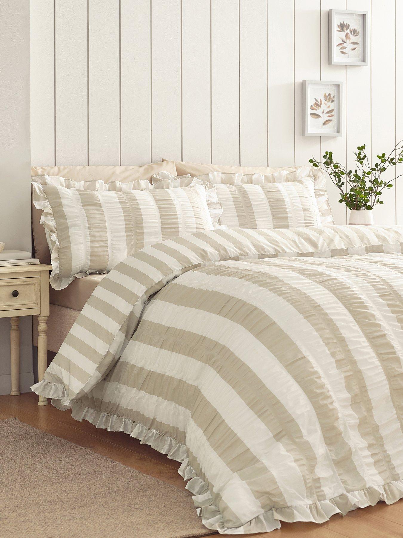 Catherine Lansfield Seersucker Frill Stripe Duvet Set Green