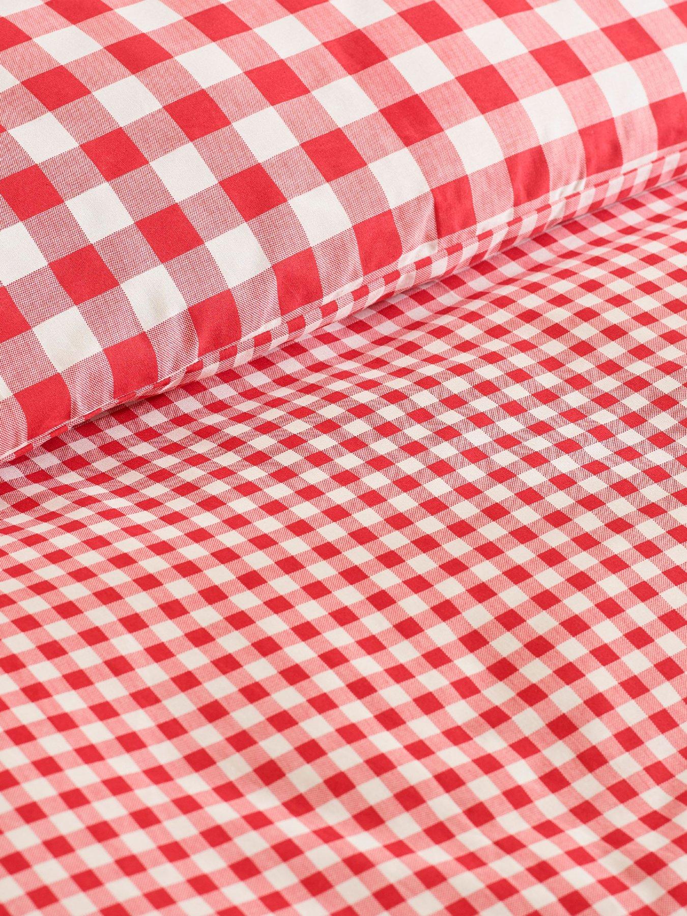 Image 5 of 5 of Catherine Lansfield Bamford Gingham Check Duvet Set Red