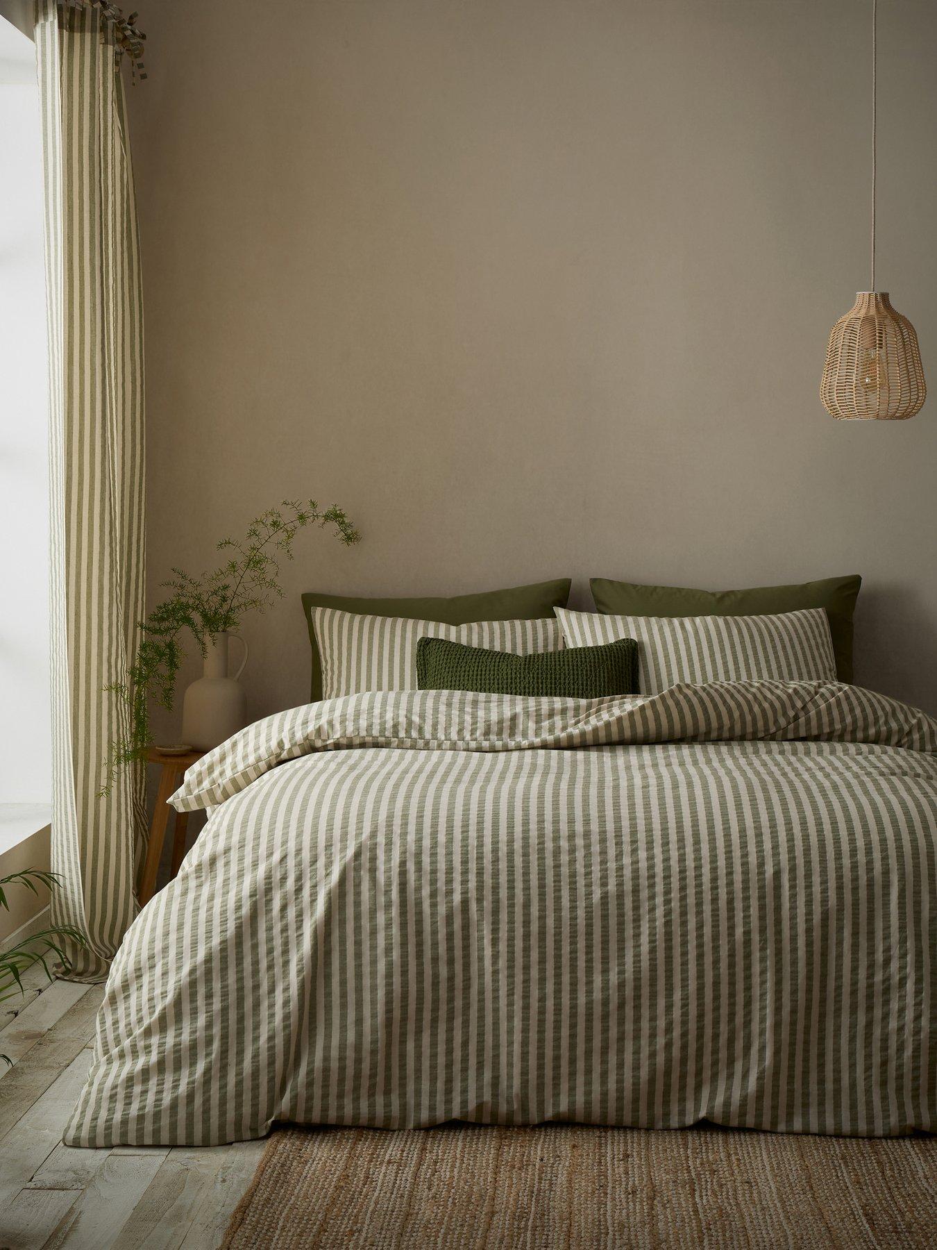 Pineapple Elephant Cotton Rich Woven Stripe Single Duvet Set Green