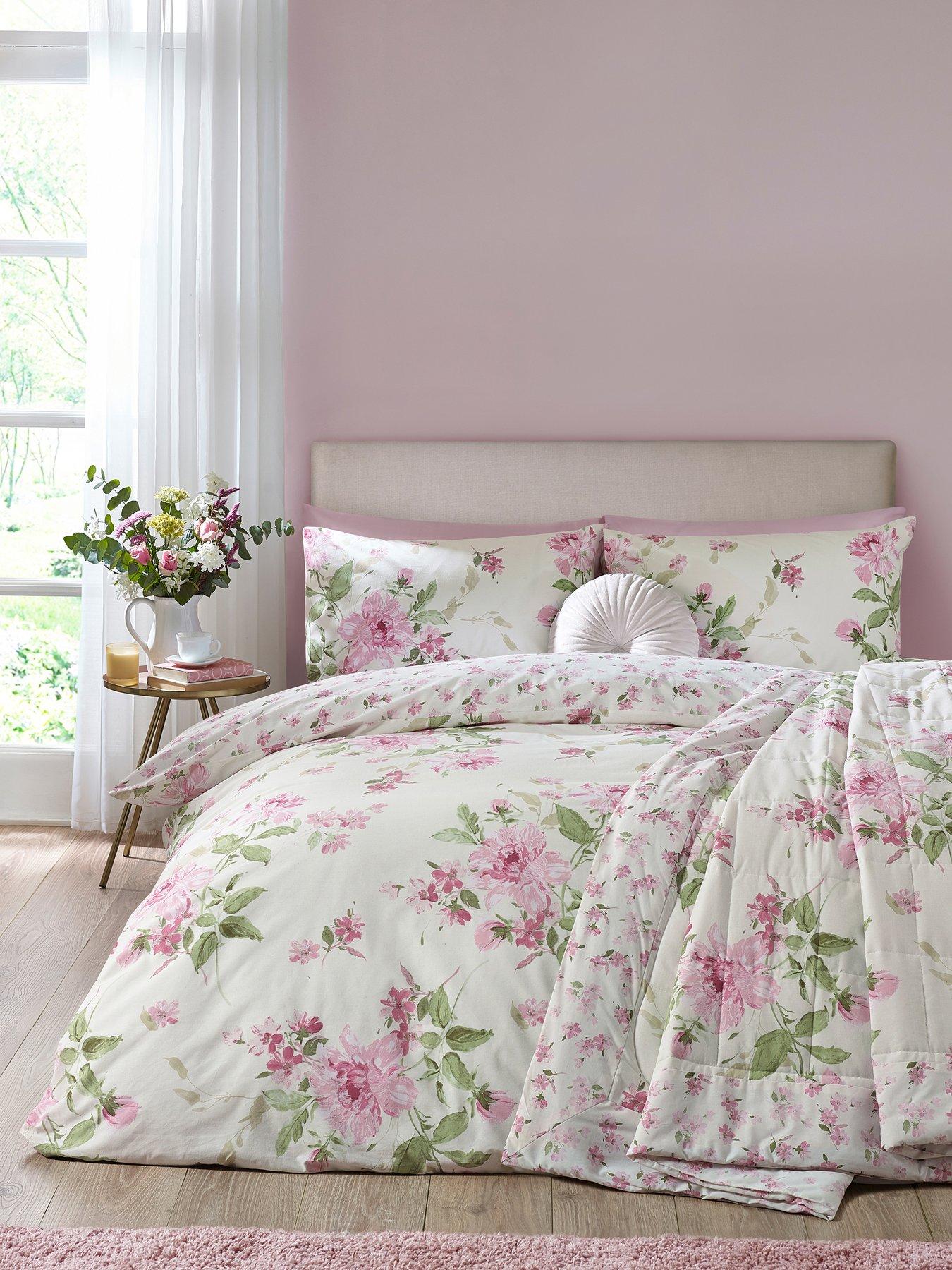 Catherine Lansfield Avebury Floral Duvet Set Cream
