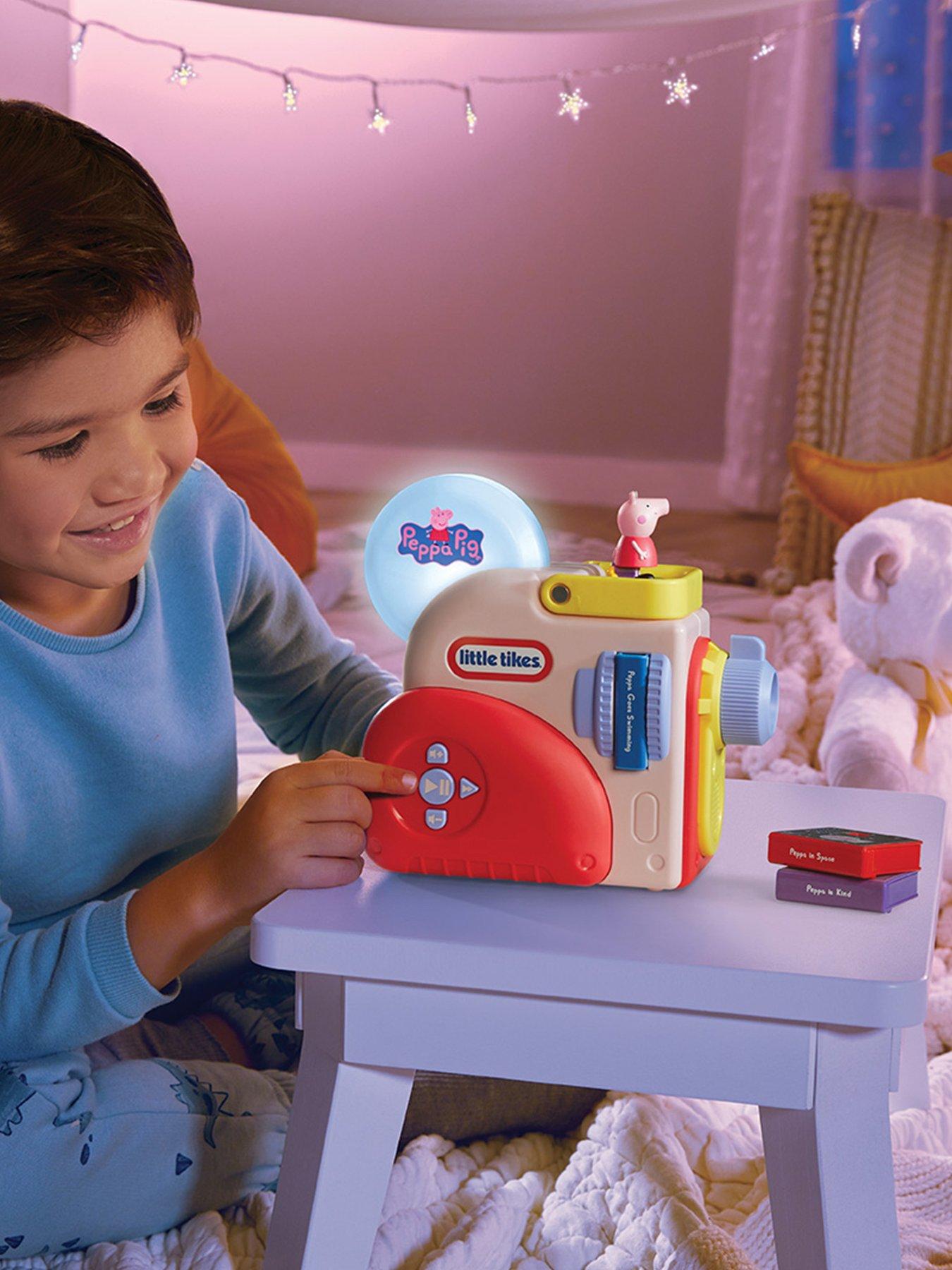 Image 4 of 8 of Little Tikes Story Dream Machine Peppa Pig Projector Set