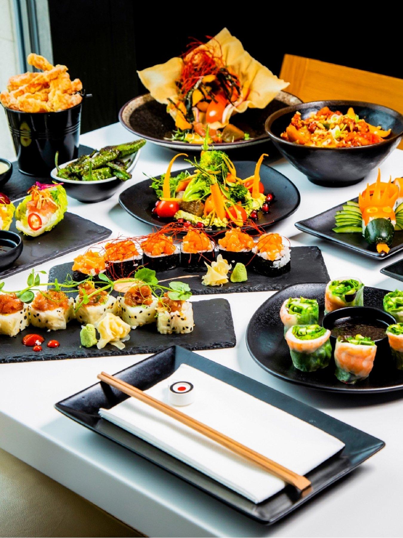Image 2 of 3 of Activity Superstore Magic Masterclass and 4 Dish Dinner & Drink for Two