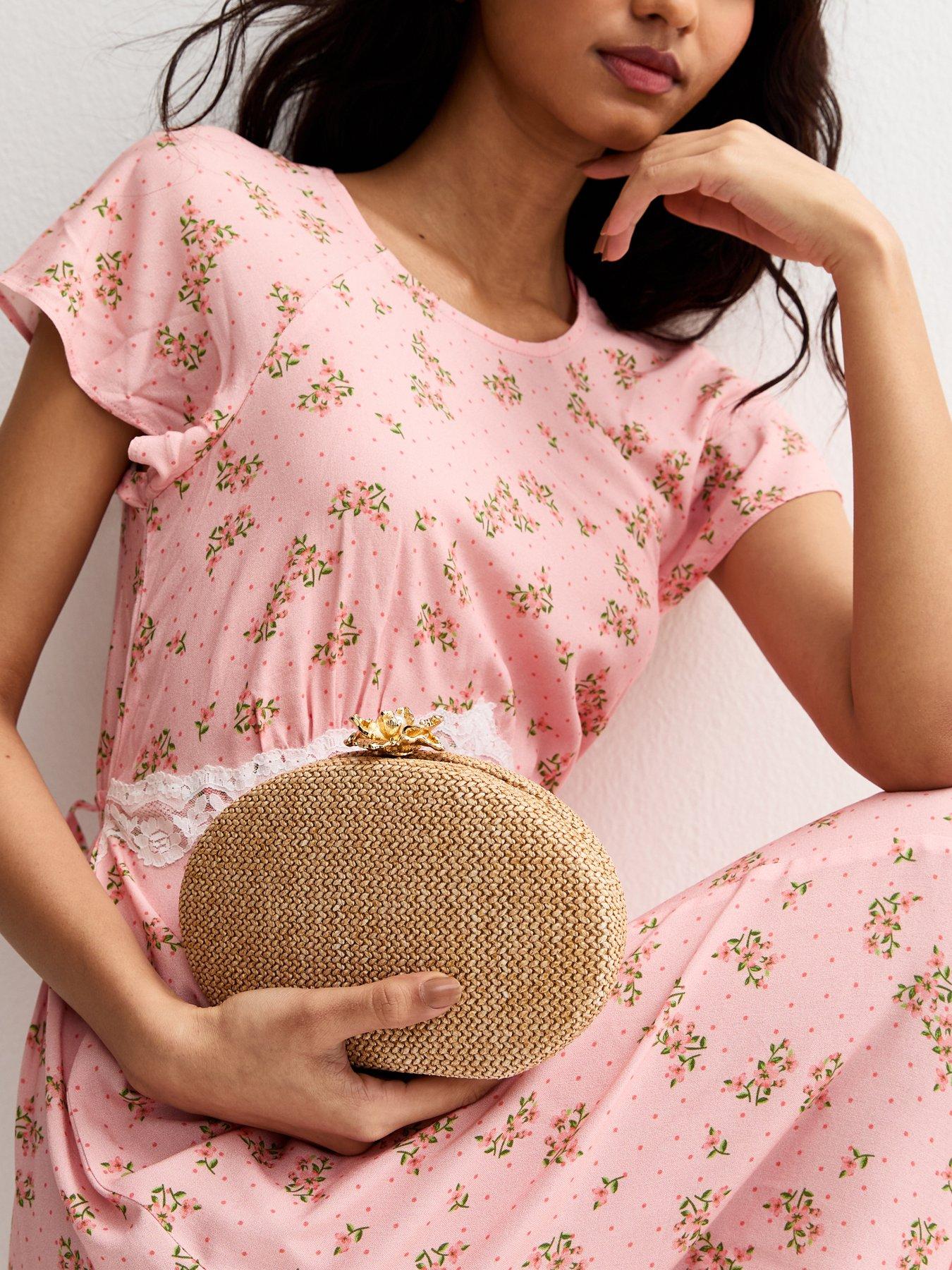 Image 2 of 4 of New Look Stone Raffia Look Flower Clasp Box Clutch