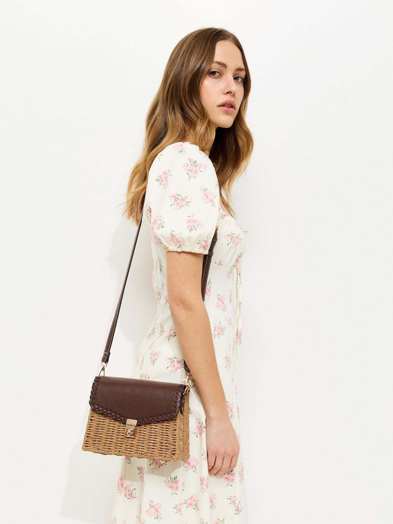 New Look Stone Woven Wicker Front Flap Crossbody Bag - Stone/Brown