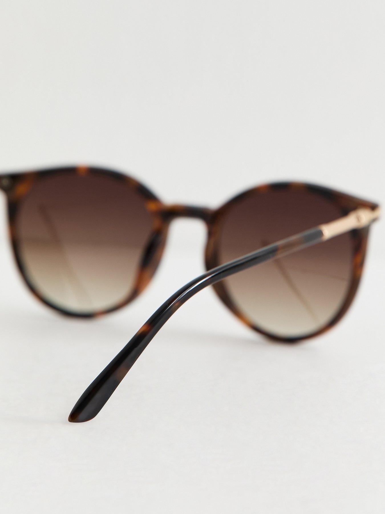 Image 3 of 4 of New Look Speckled Round Frame Sunglasses - Dark Brown