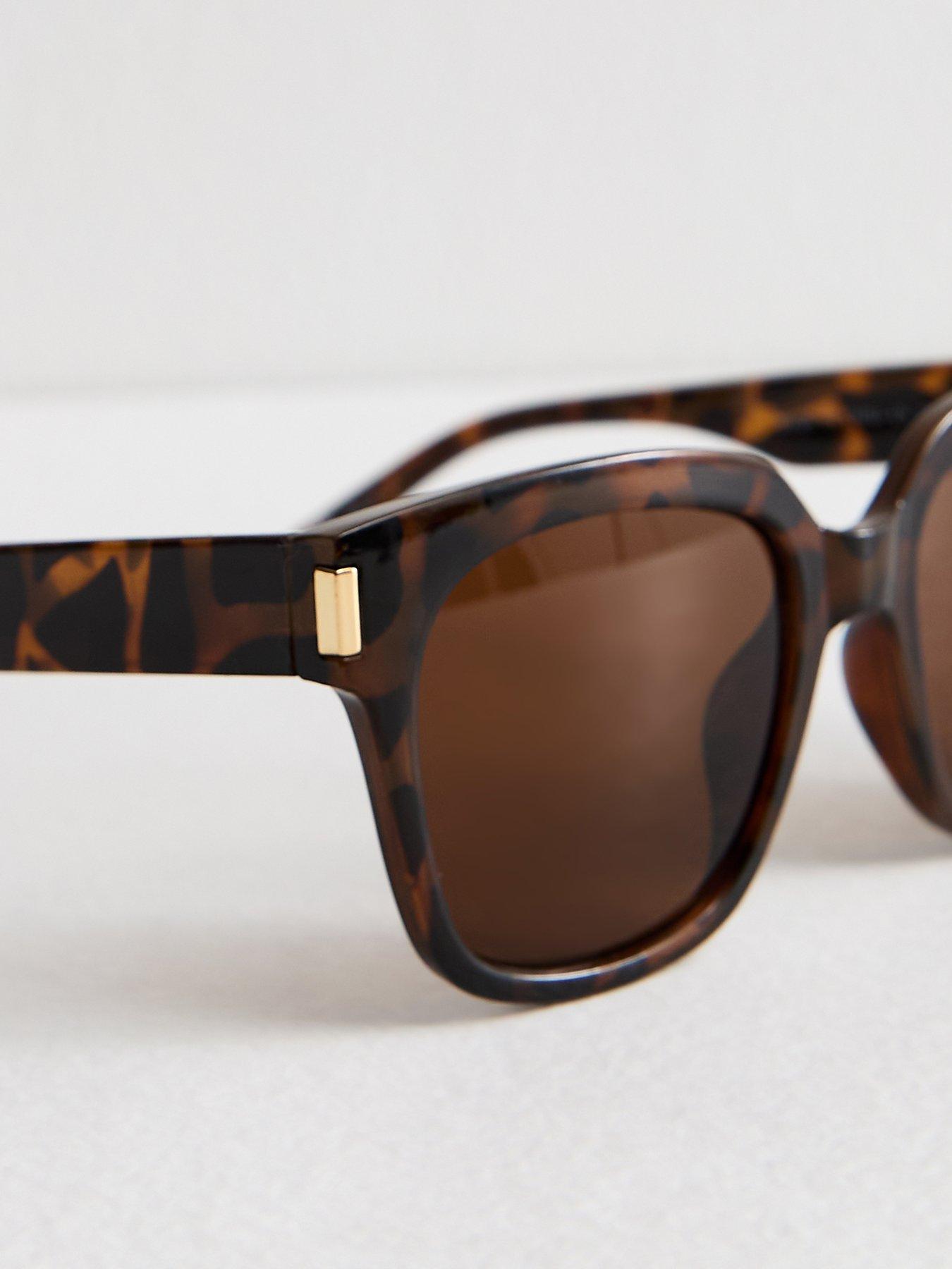 Image 4 of 4 of New Look Tortoise Effect D Frame Sunglasses - Brown