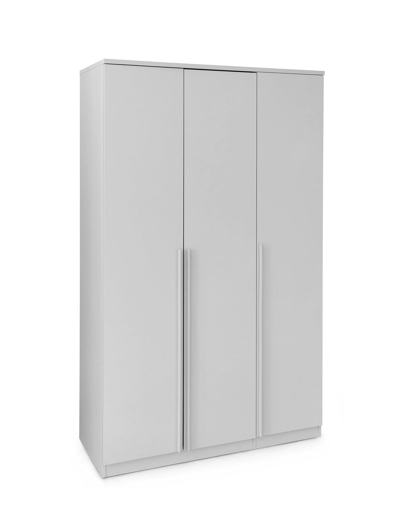 Image 3 of 7 of The Very Collection Murcia 3 Door Wardrobe