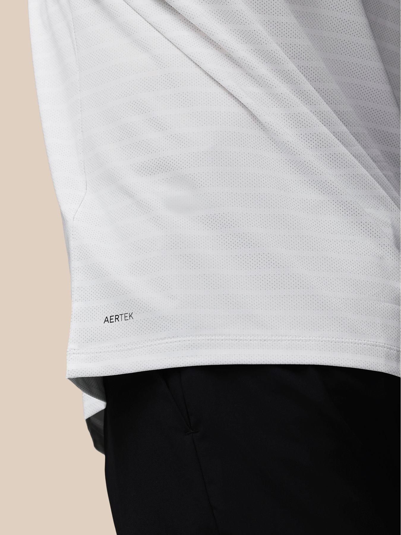 Image 6 of 7 of Castore Mens Striped Polo- White