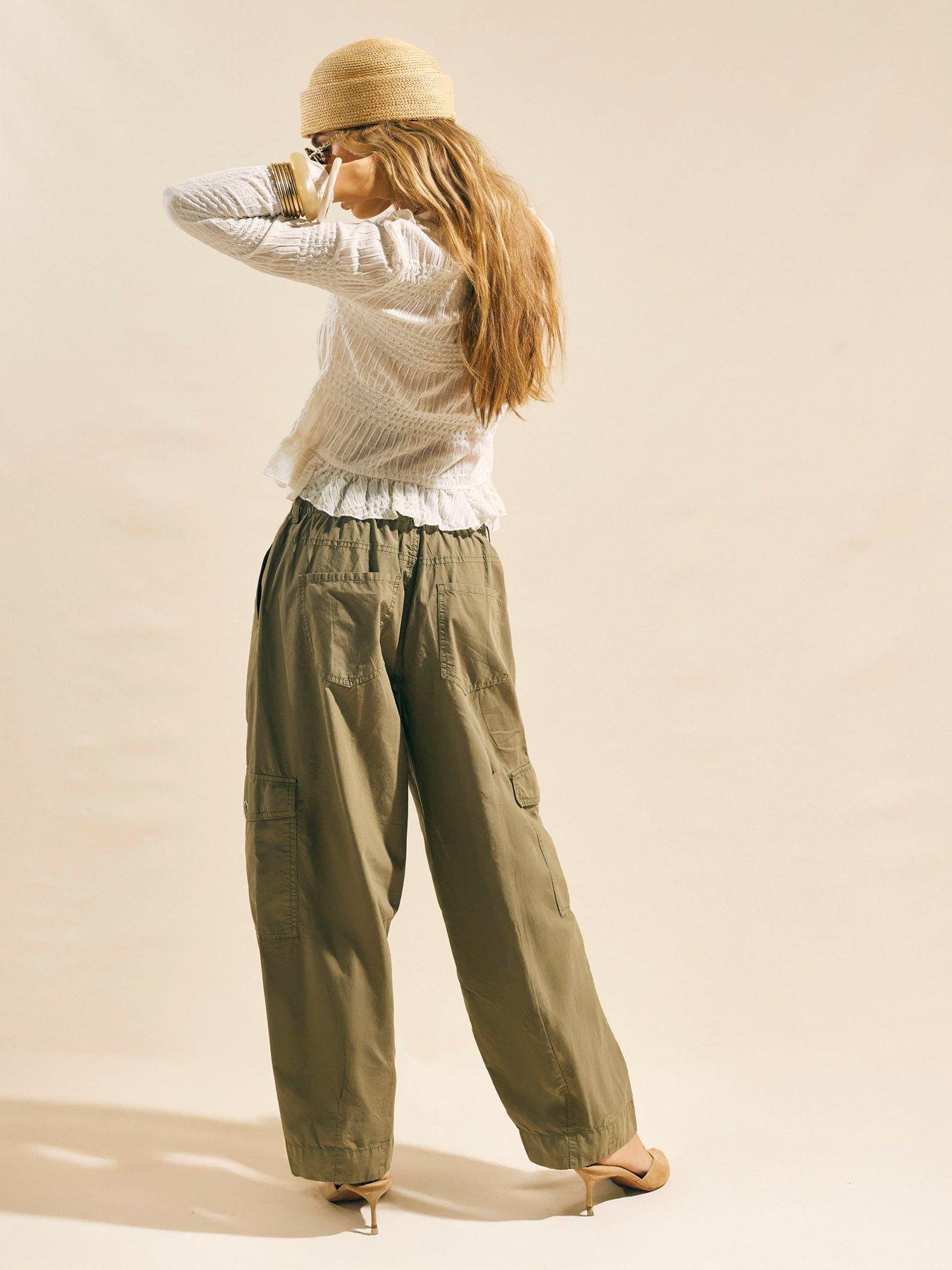 Image 2 of 5 of River Island Straight Leg Cargo - Green