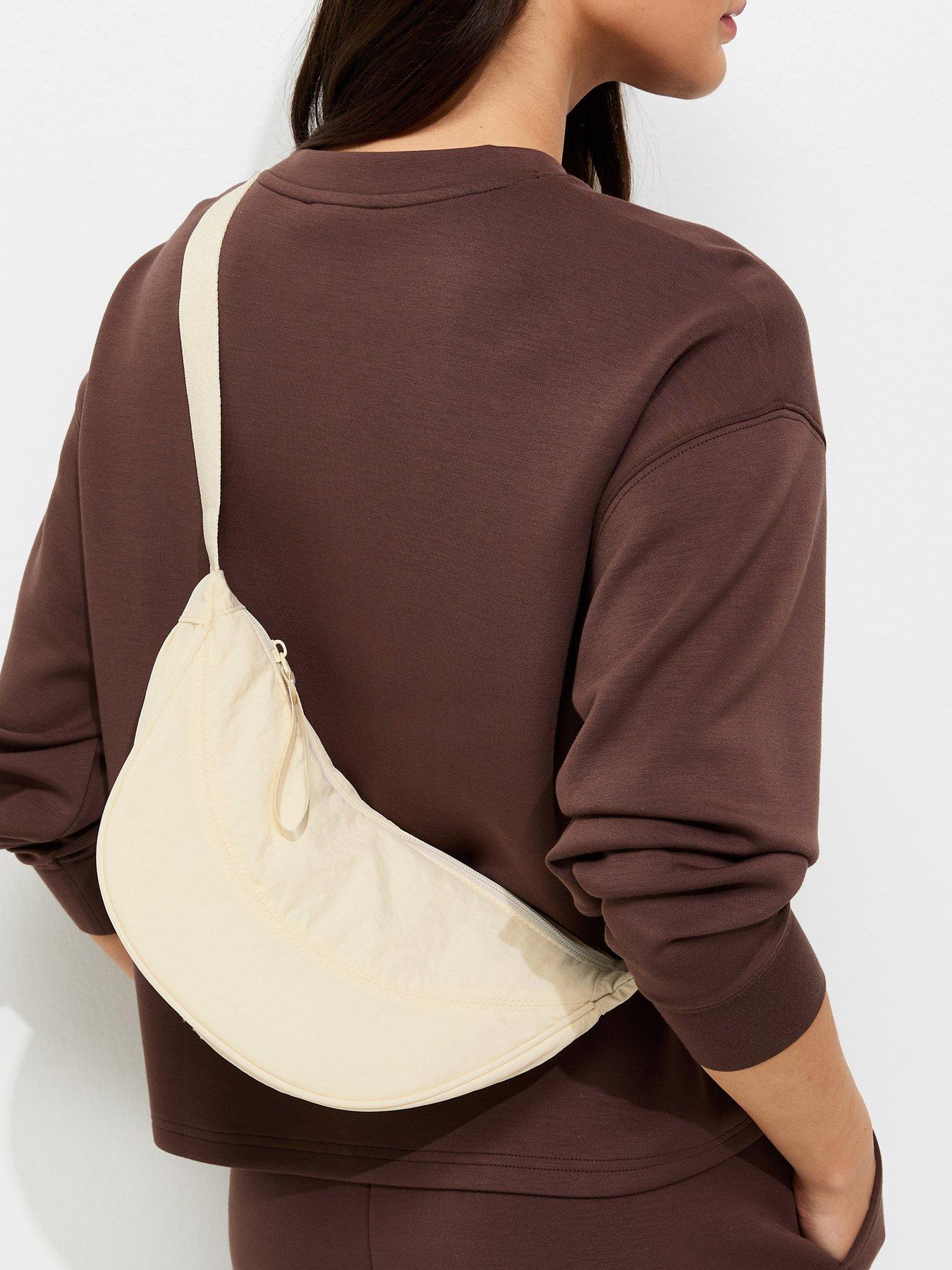 New Look: Plain Curved Crossbody Bag - Cream