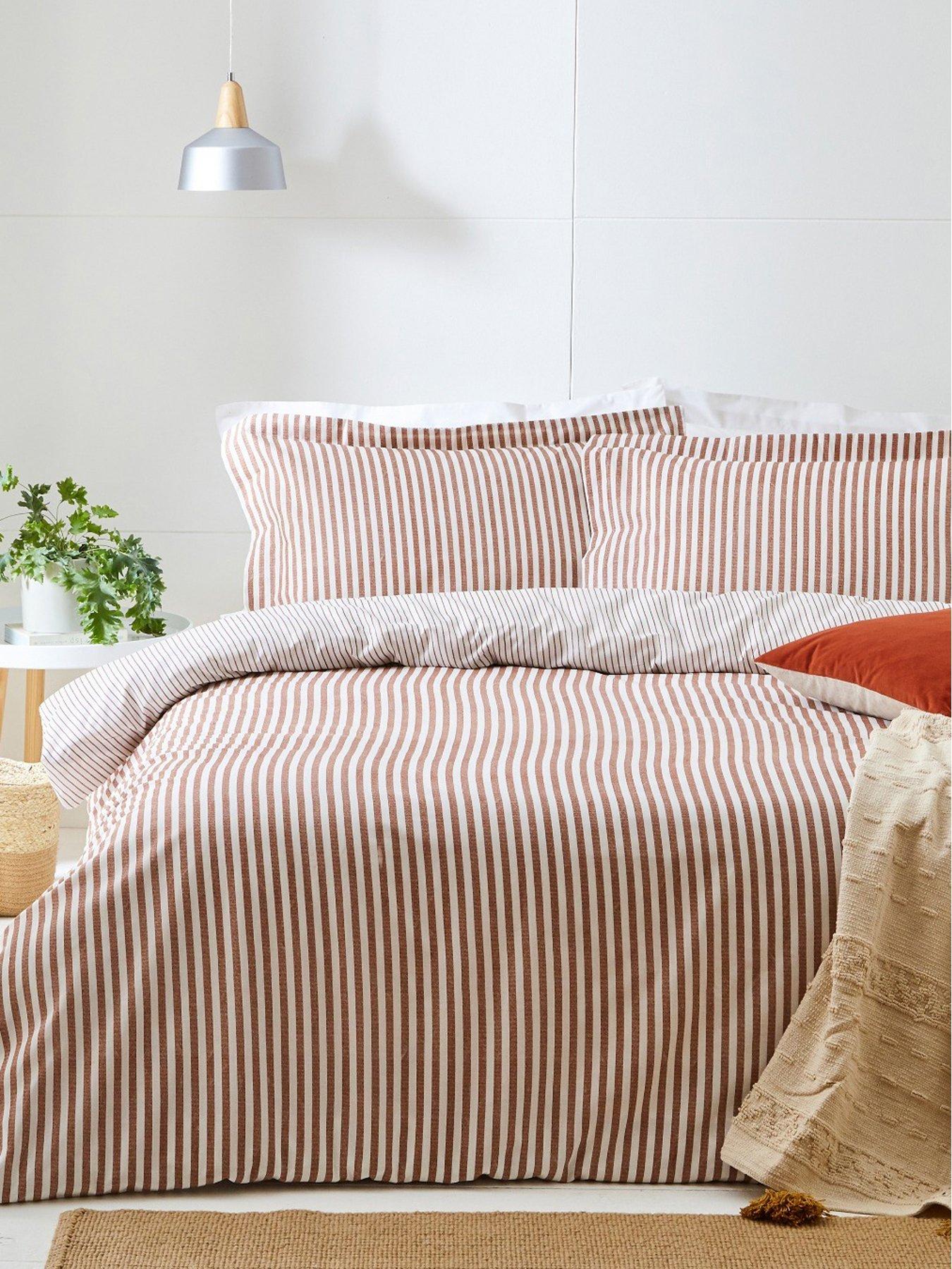 Image 1 of 2 of Yard Hebden Duvet Set Pecan