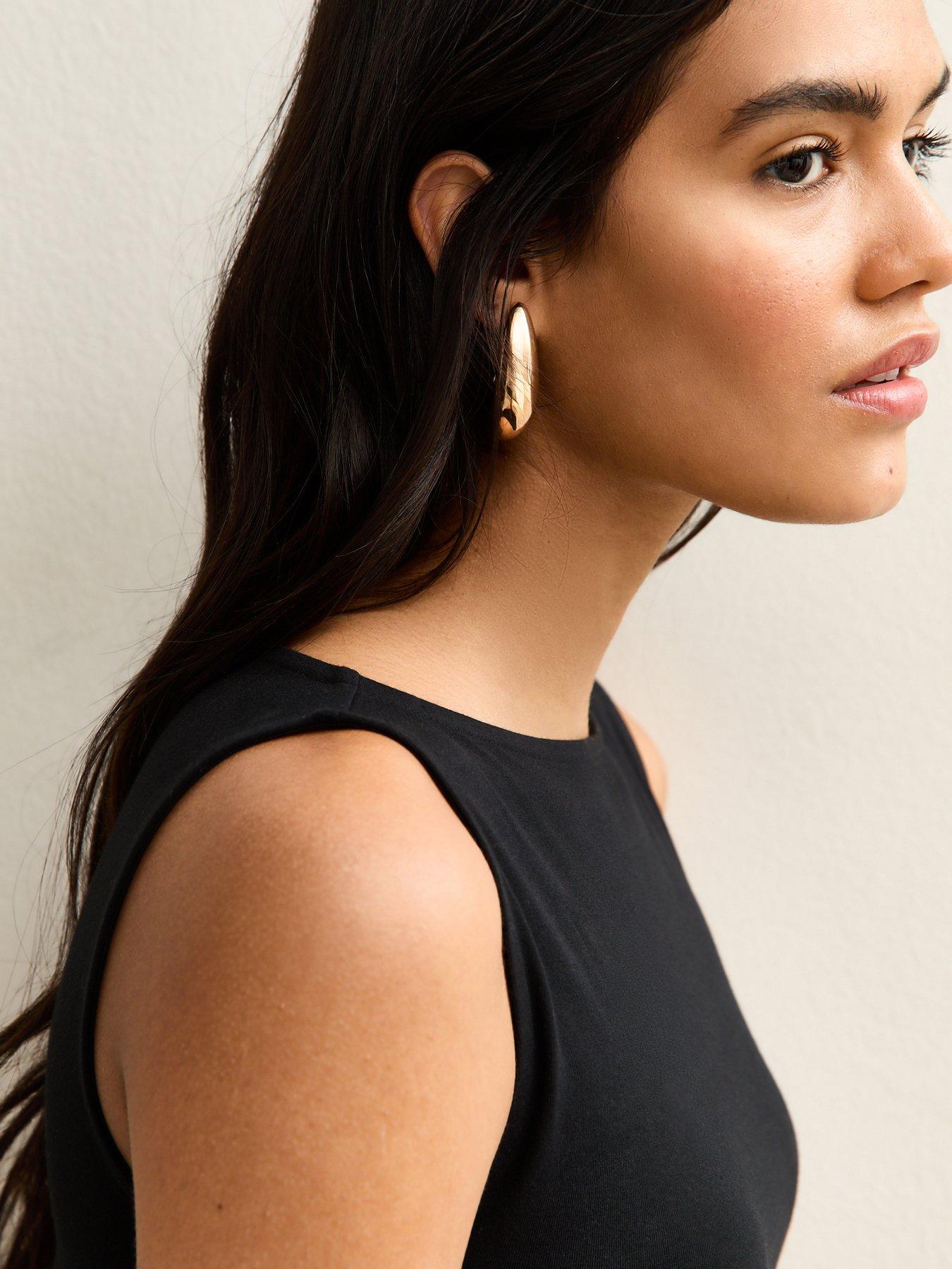 Image 4 of 5 of New Look Slash Neck Vest Top - Black