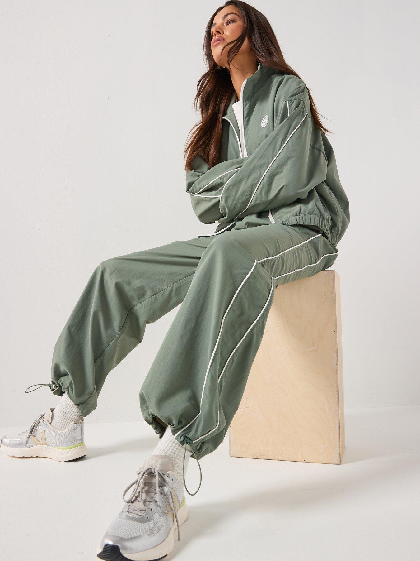 Image 4 of 6 of Gym King Womens Composure Woven Jacket - Green
