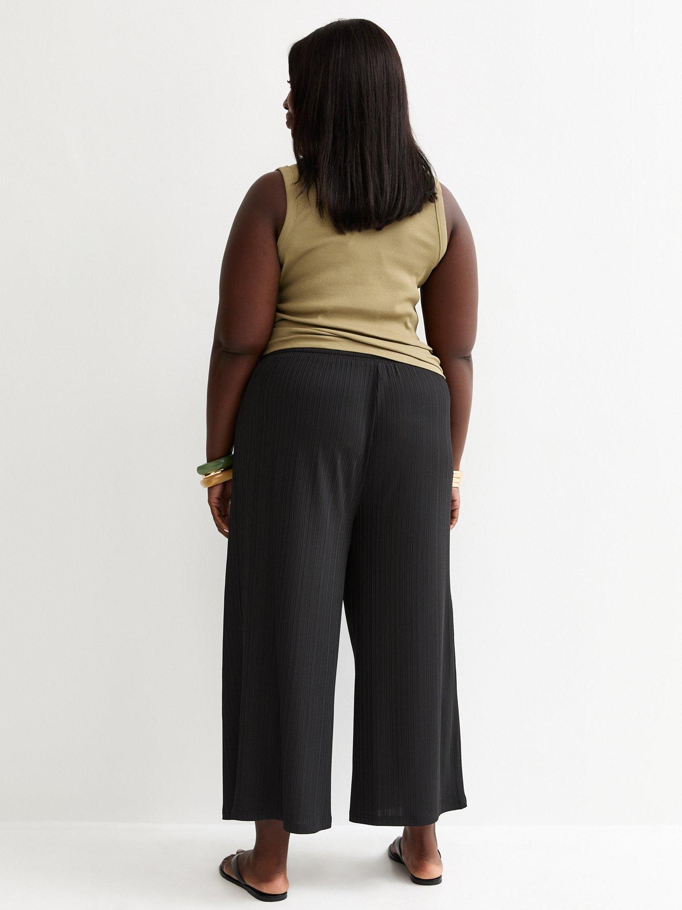 Image 2 of 5 of New Look Curves Ribbed Drawstring Cropped Trousers - Black
