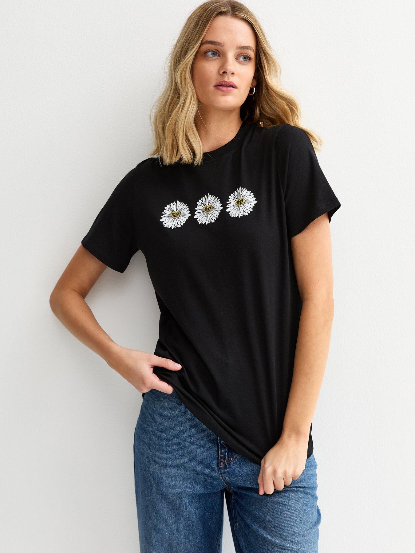 New Look Black Daisy Print T-shirt
