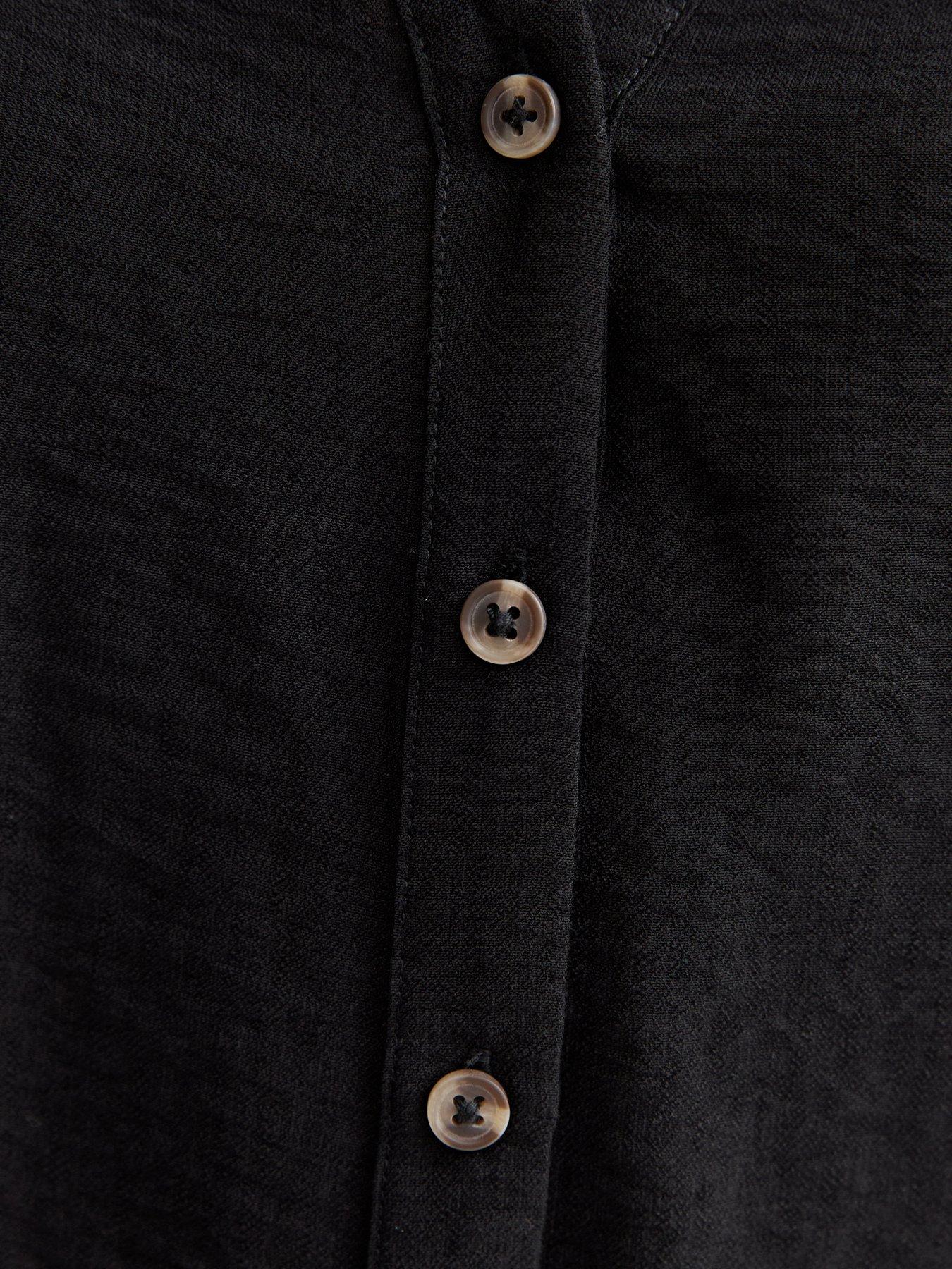 Image 5 of 5 of New Look Collared V Neck Short Shirt - Black