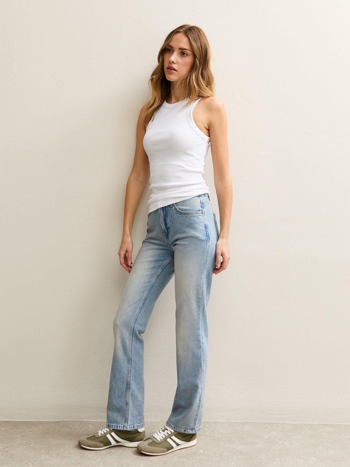 Image 3 of 5 of New Look Racer Back Vest Top - White