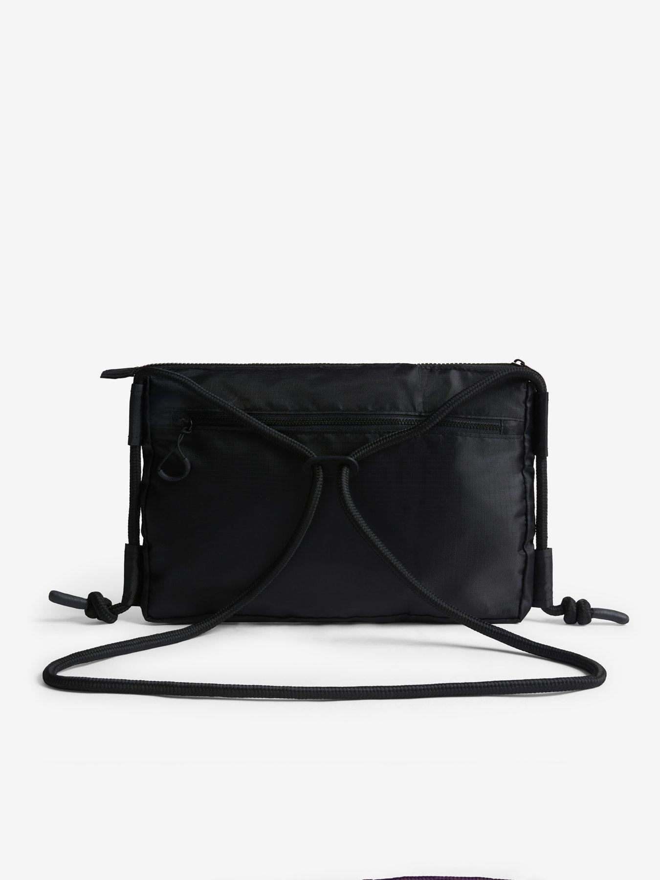 Image 2 of 4 of Hunter Dozmary Crossbody Bag - Black