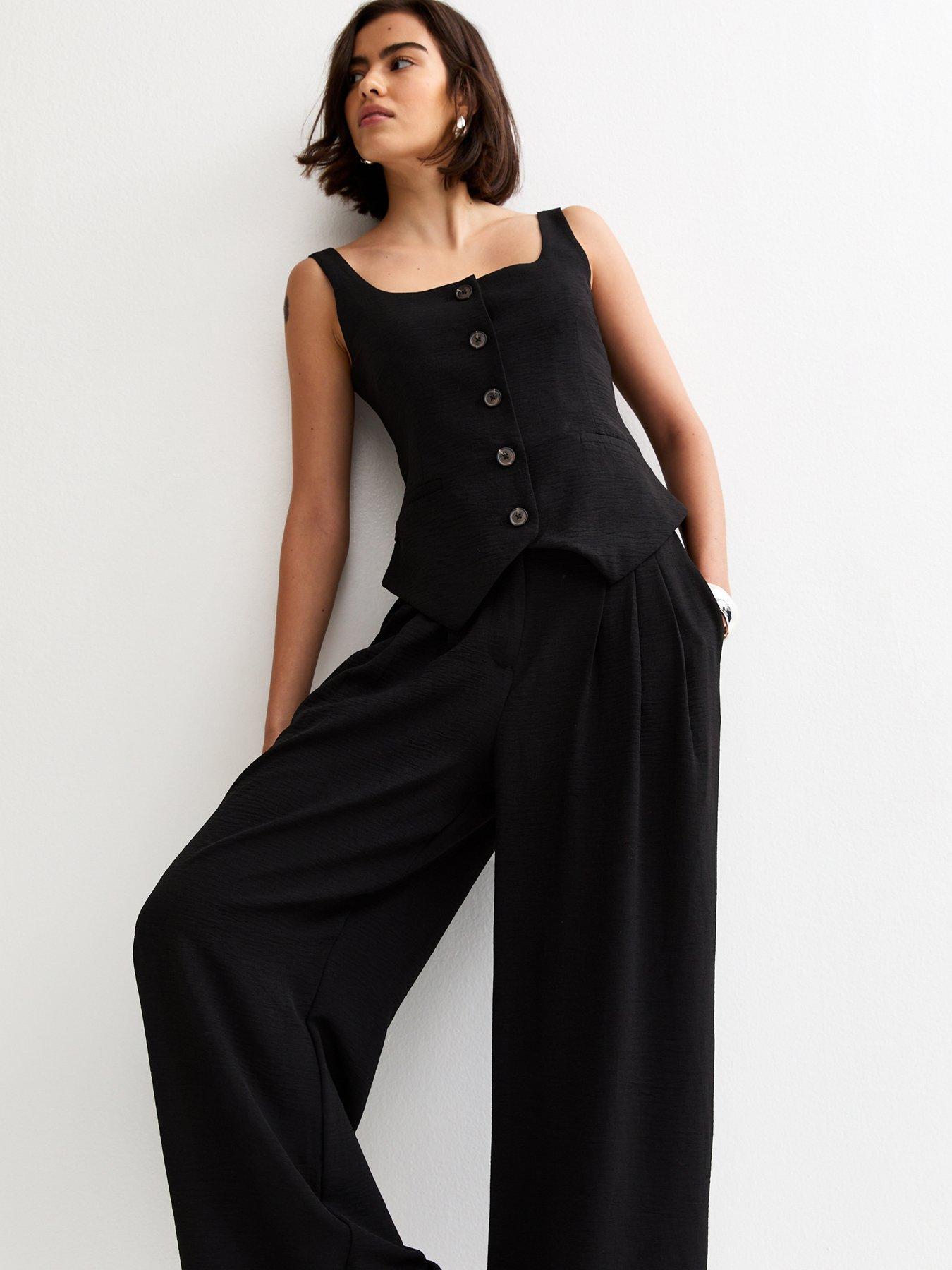 Image 4 of 6 of New Look Scoop Neck Button Up Waistcoat - Black