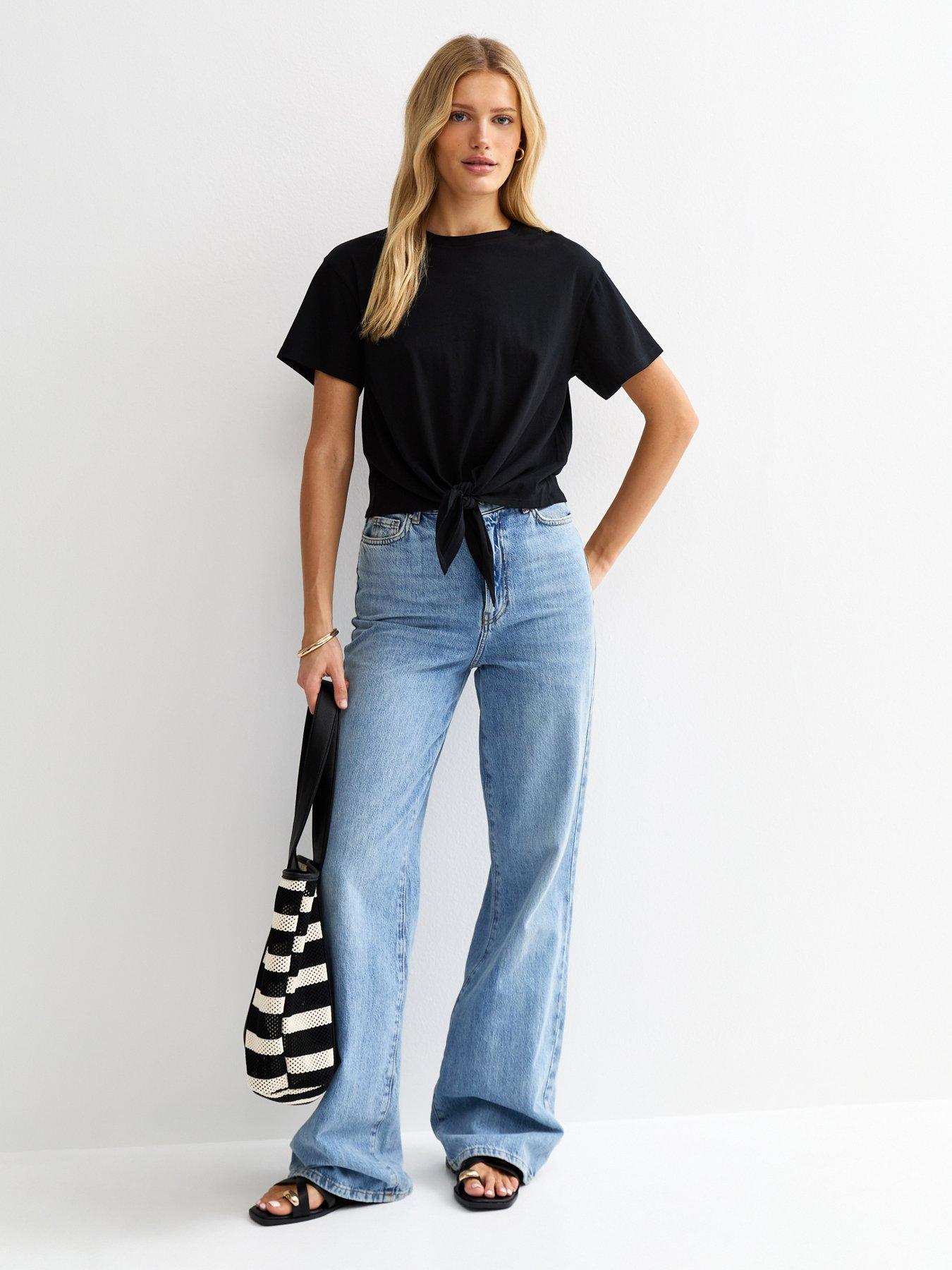 Image 3 of 5 of New Look Tie Front T-Shirt - Black