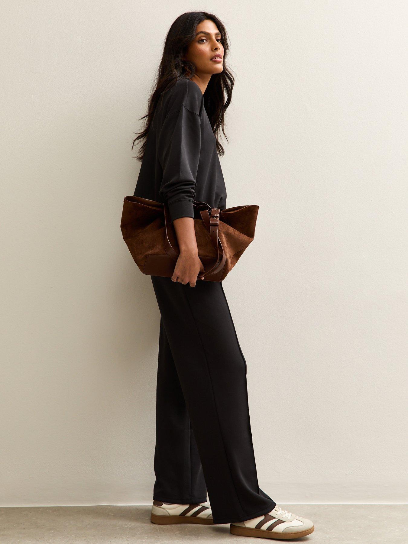 Image 3 of 5 of New Look Black Elasticated Waist Premium Wide Leg Joggers
