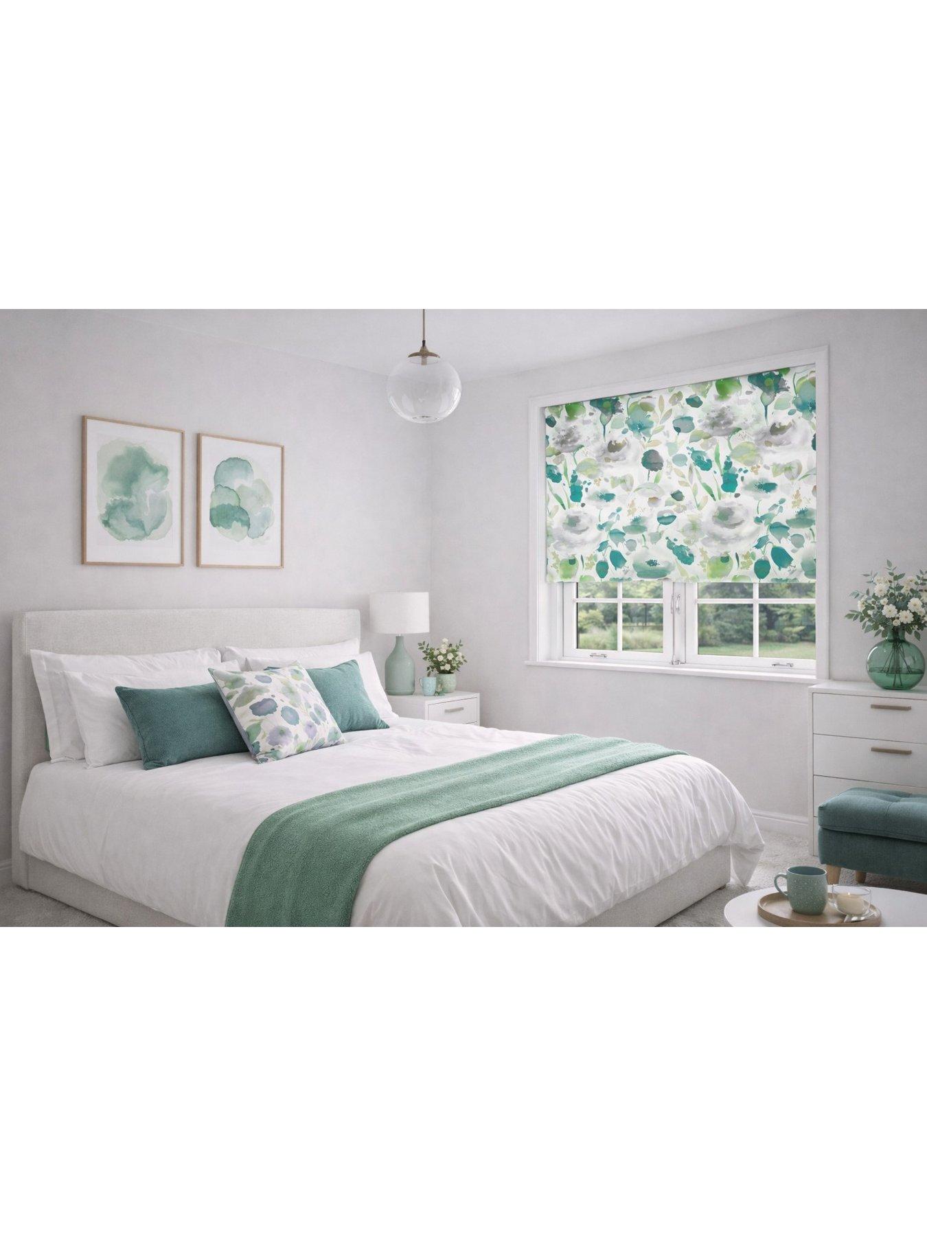 Image 2 of 4 of The Very Collection Painted Floral Roller Blind 120x160 - Spring