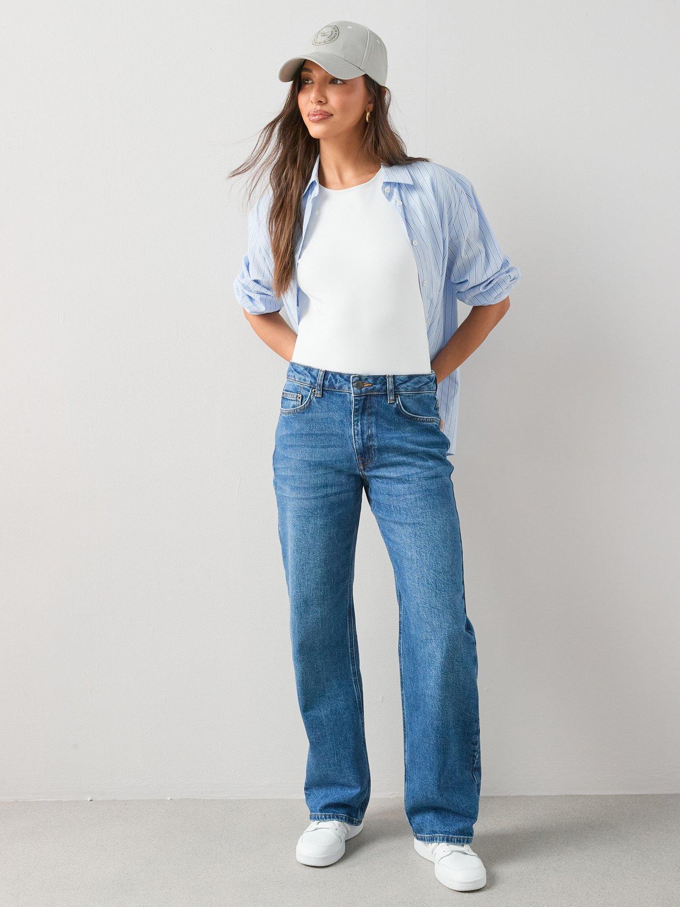 The Very Collection Short Baggy Low Rise Jeans - Mid Wash